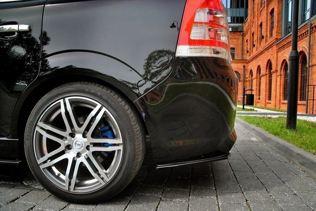 Takapuolen jakajat Opel Zafira B OPC / VXR