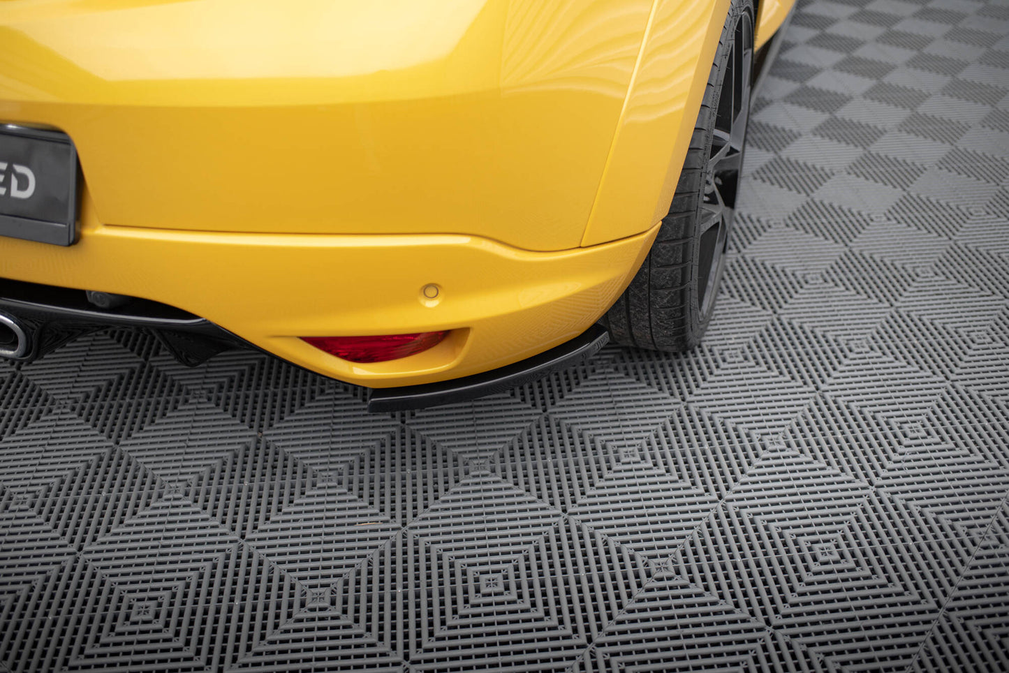 Rear side splitters renault megane 3 rs