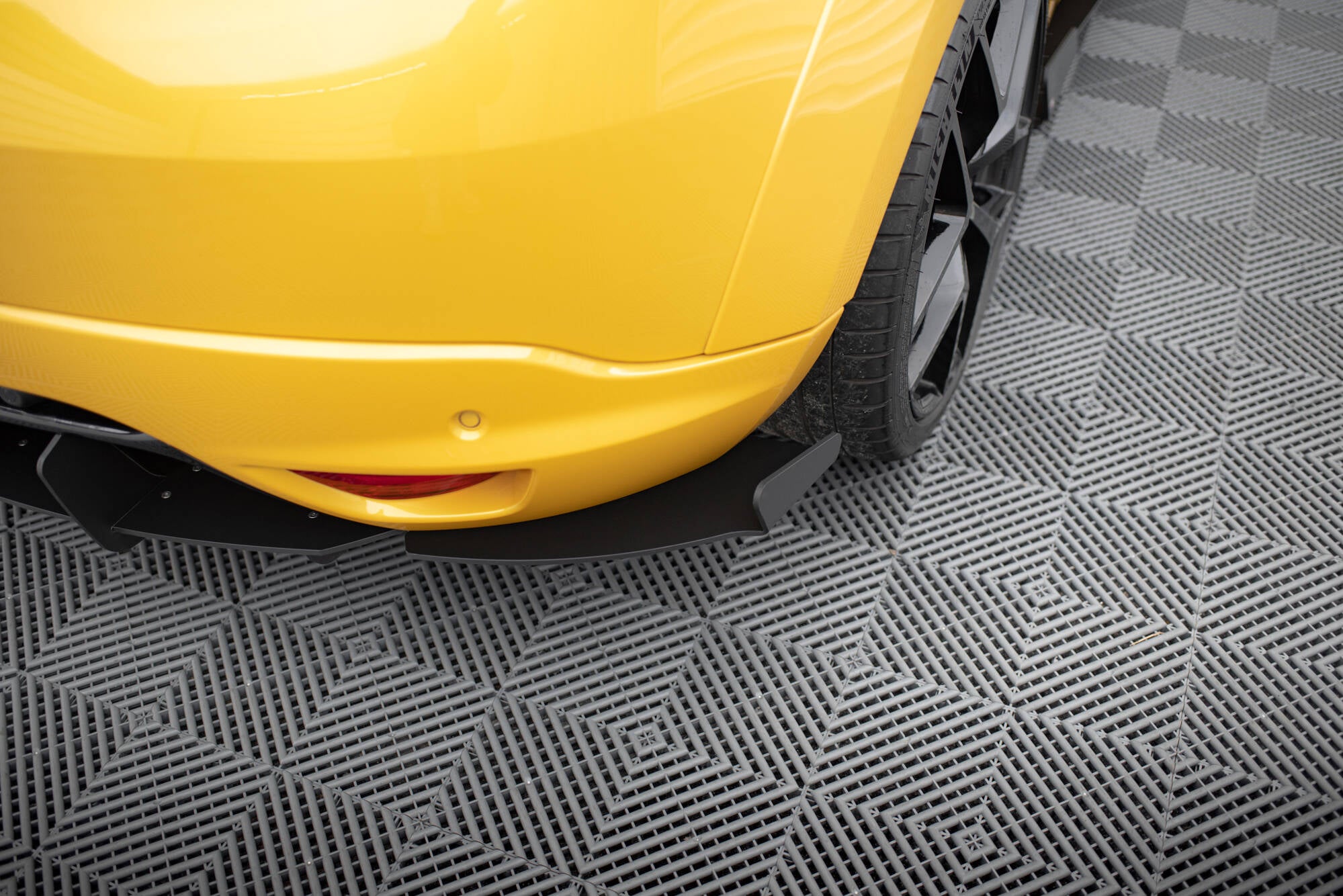 Rear side splitters Renault Megane MK3 Rs