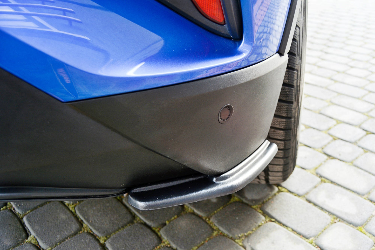 Rear side splitters toyota c-hr