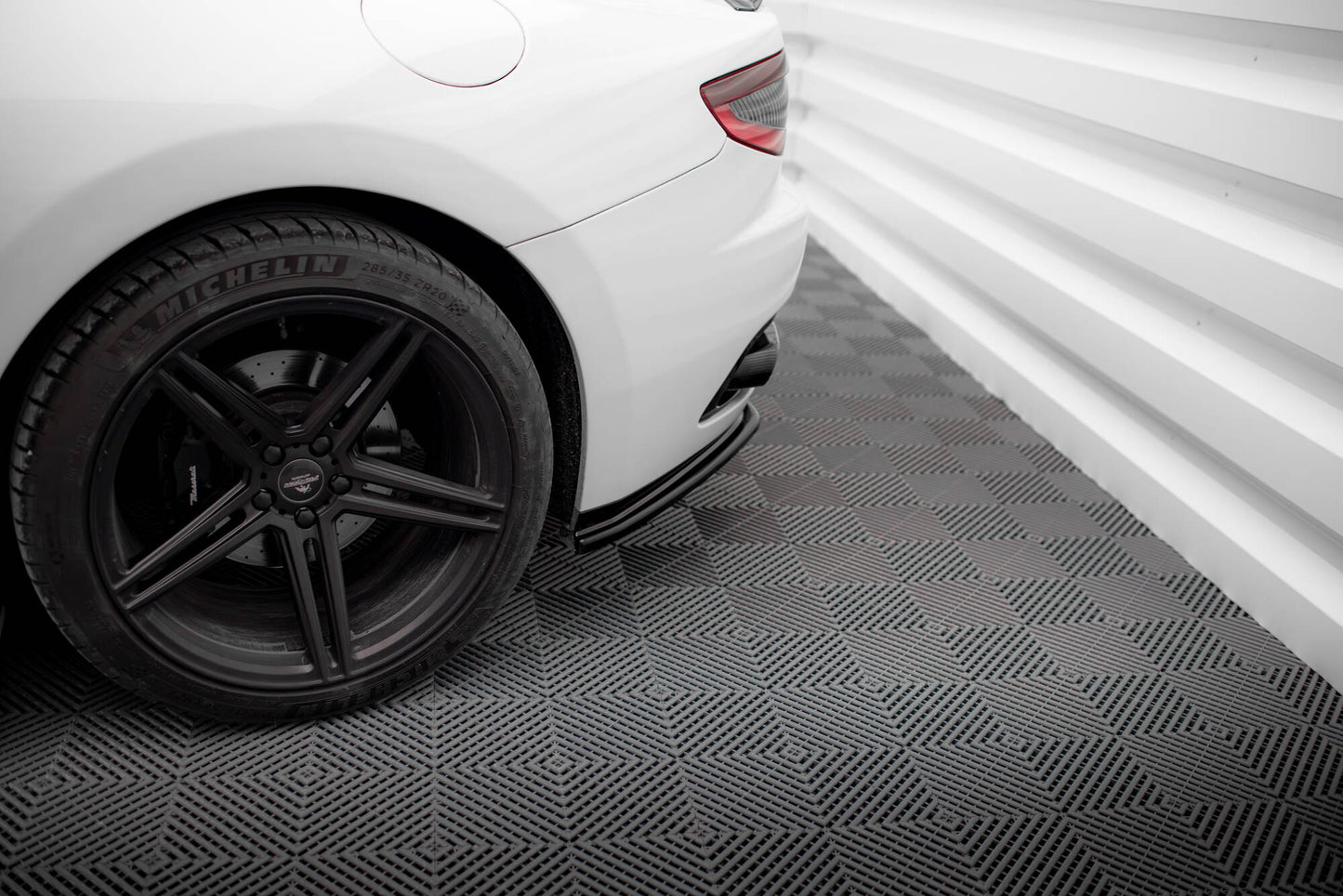 Rear side splitters v.2 maserati granturismo mk1