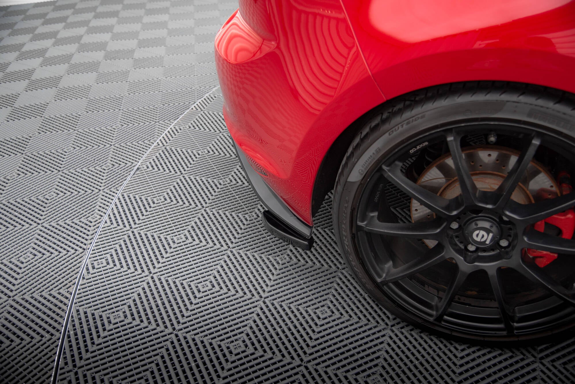 Takapuolen jakajat vw golf mk7 gti clubsport