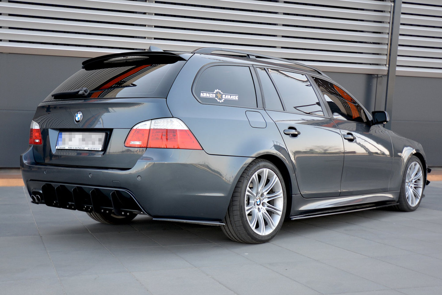 Rear side splitters for bmw 5 e60/e61 m-pack