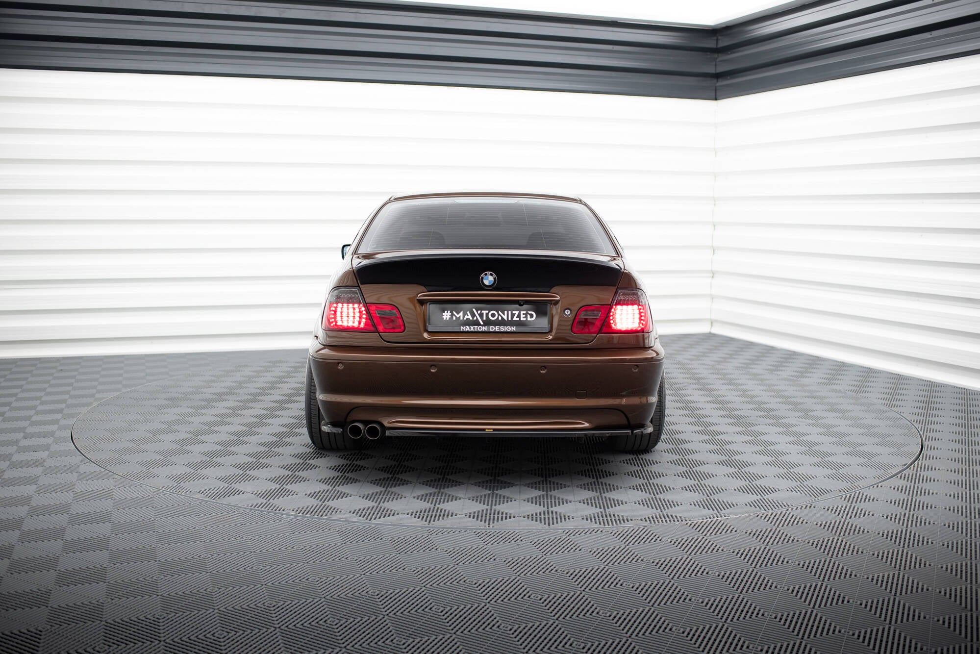 Rear spoiler / lid extension bmw 3 e46 coupe < m3 csl look > (for painting)