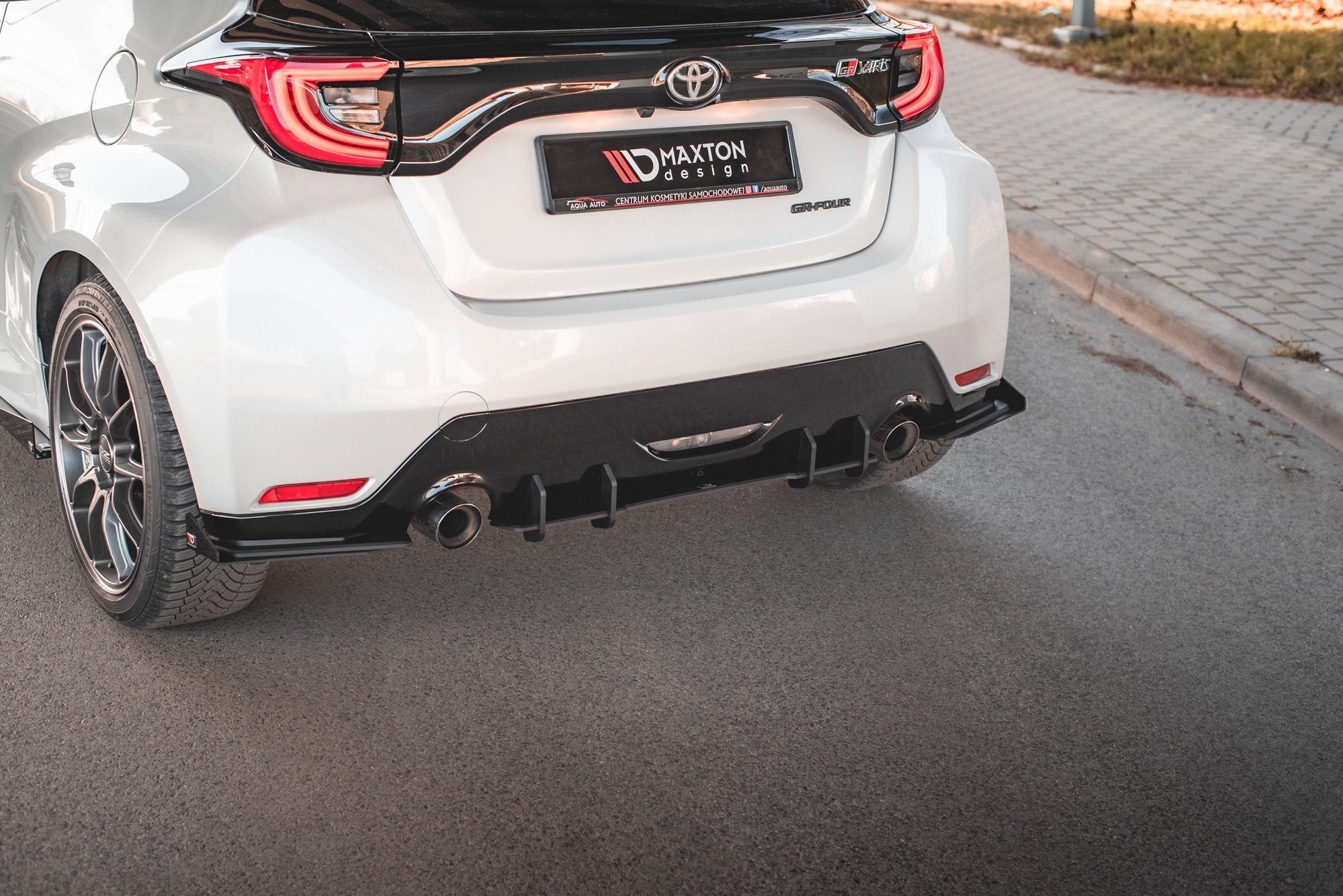 Racing holdbarhet bak diffuser toyota gr yaris mk4