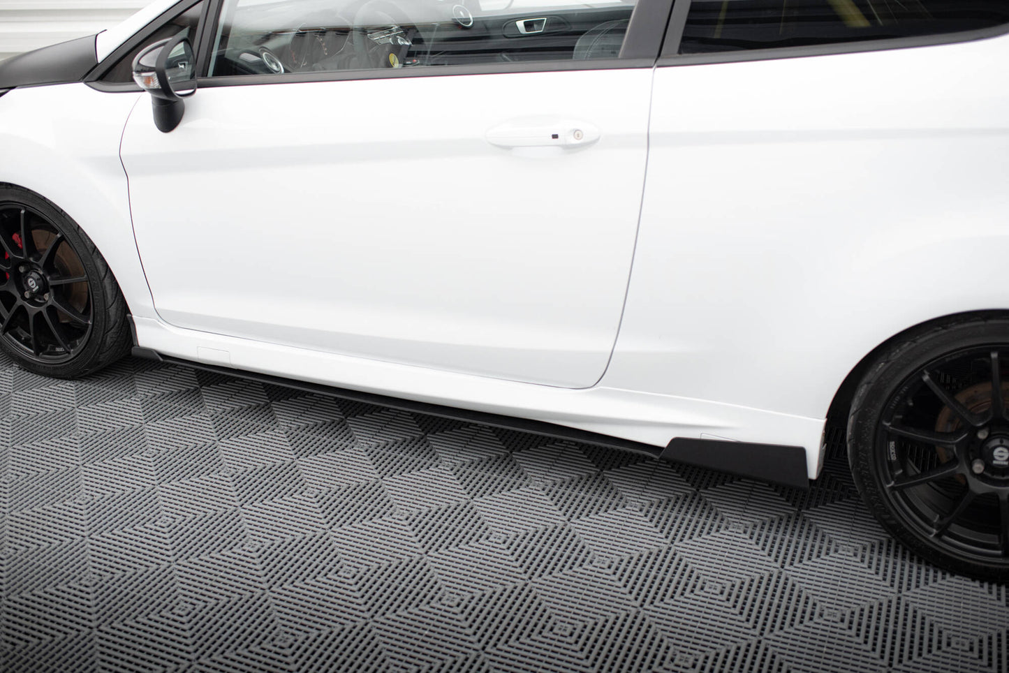 Racing Side Skirts Diffusers Ford Fiesta ST MK7 FL