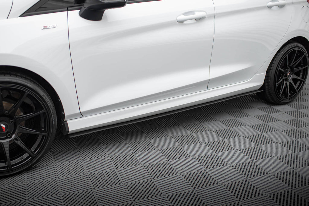Racing side skirts diffusers v.2 ford fiesta mk8 st / st-line