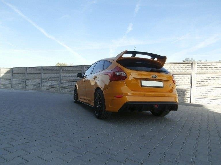 Rear bumper (rs look) ford focus mk3