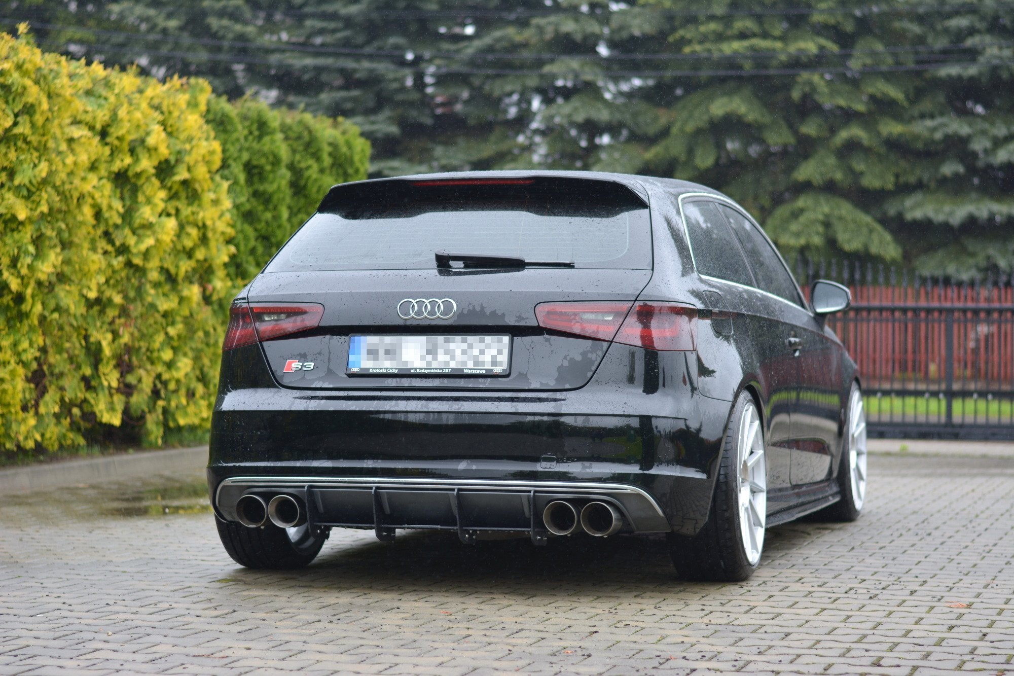 Taka -diffuusi Audi S3 8v viistoperä / urheiluback