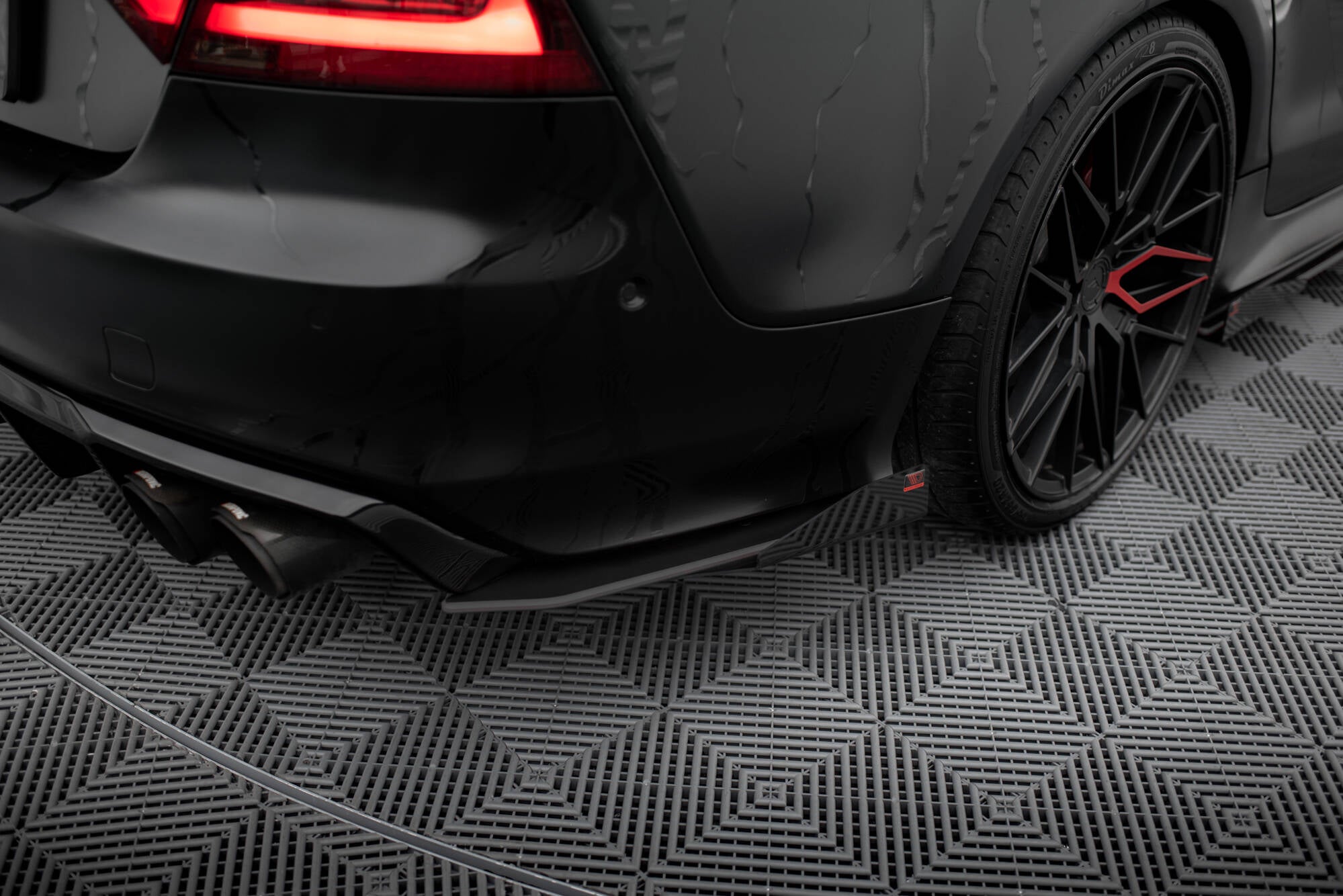 Takasivuläpät Audi A7 S-line C7