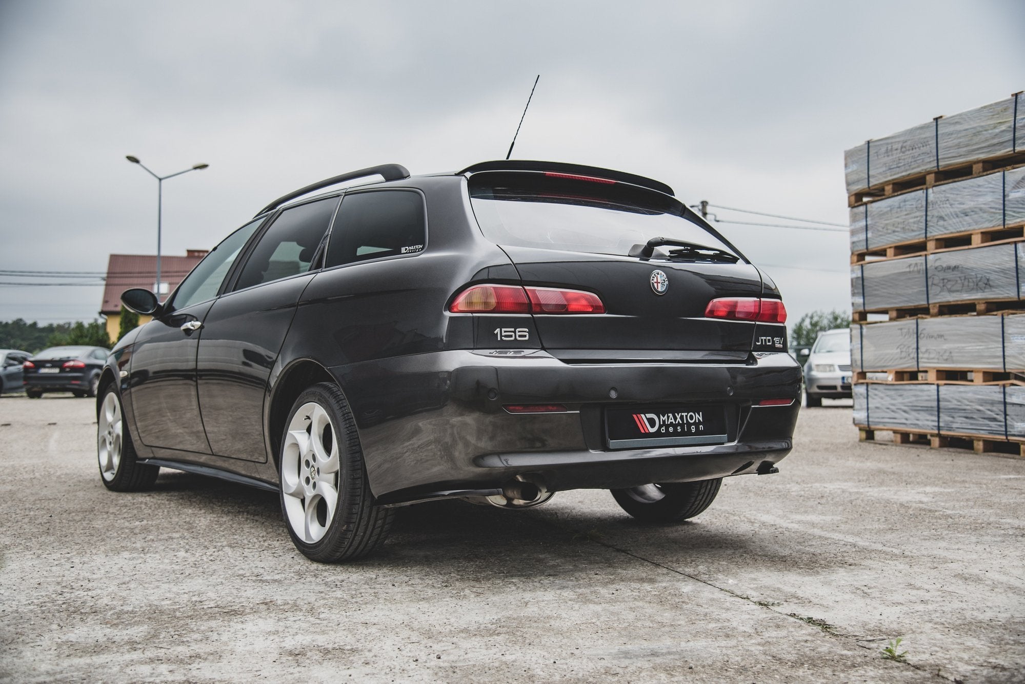 Takapuolen jakajat Alfa Romeo 156 SW Facelift