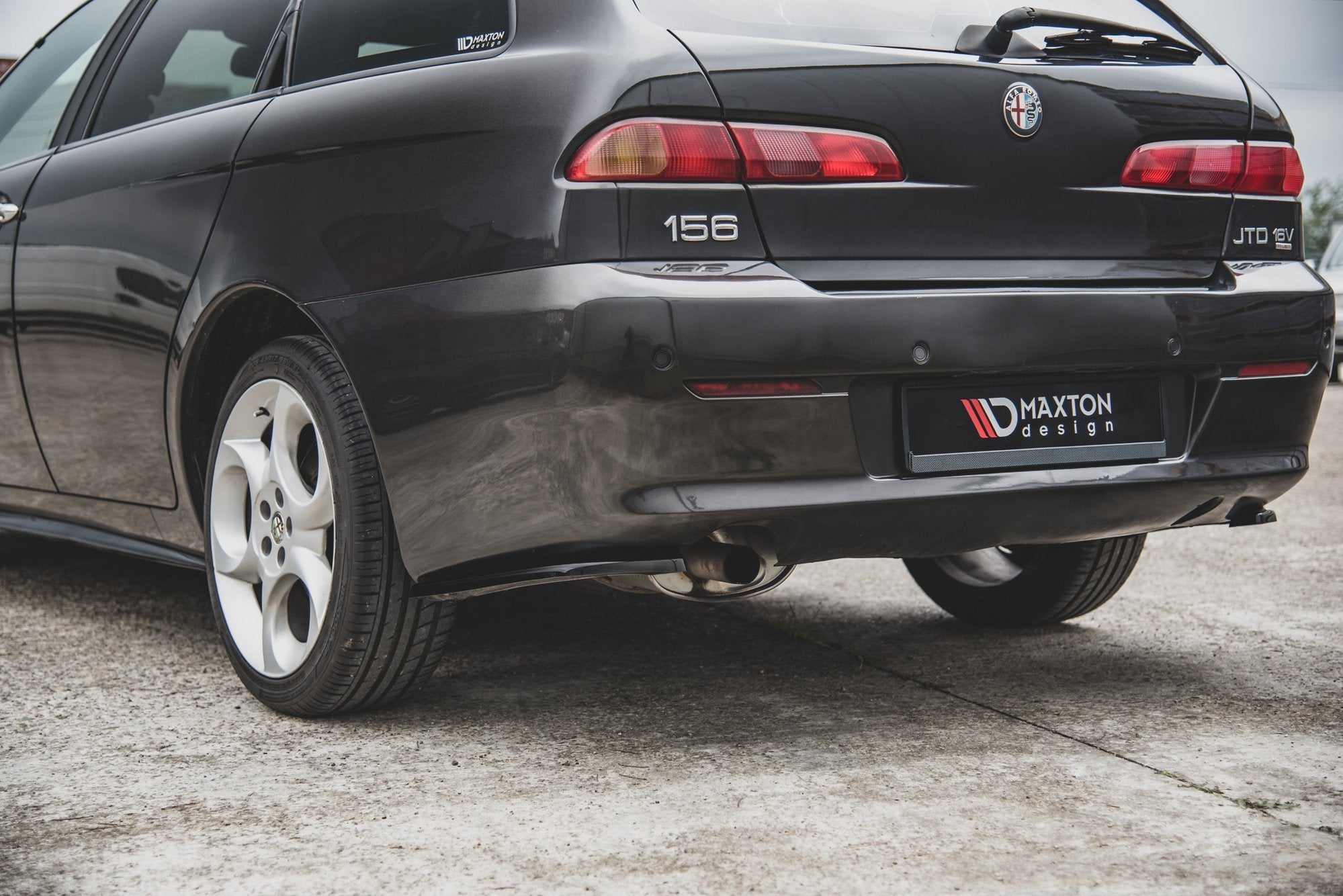 Takapuolen jakajat Alfa Romeo 156 SW Facelift