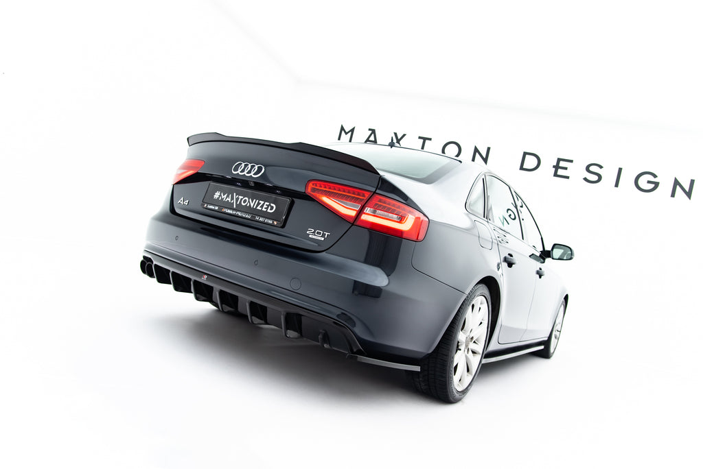 Audi A4 B8 faceliftin takasplitterit