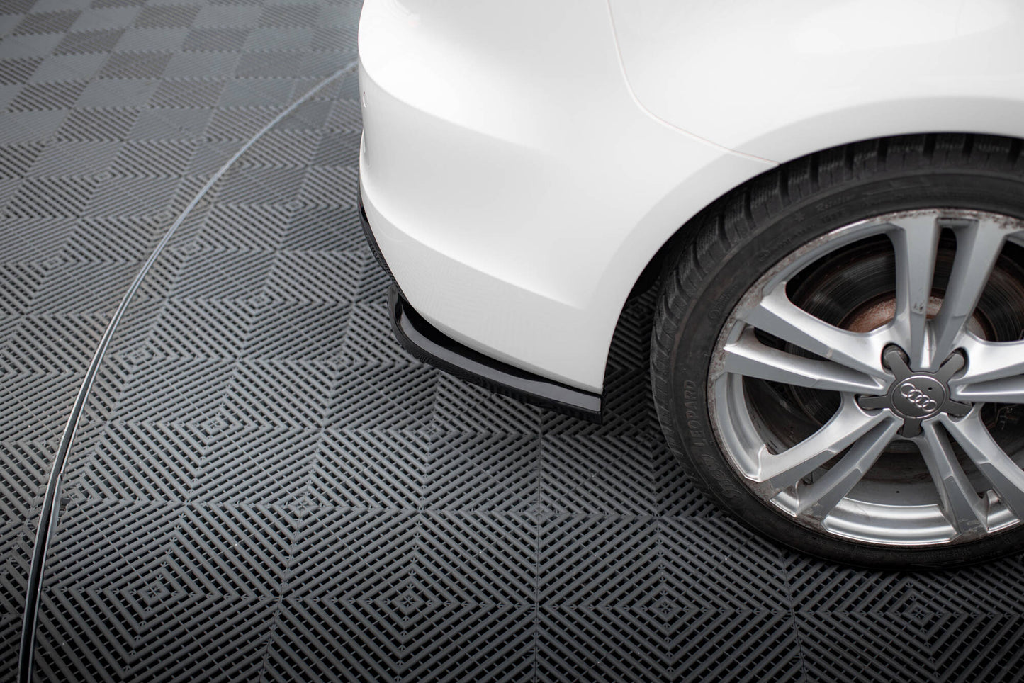 Rear side splitters audi s3 sportback 8v