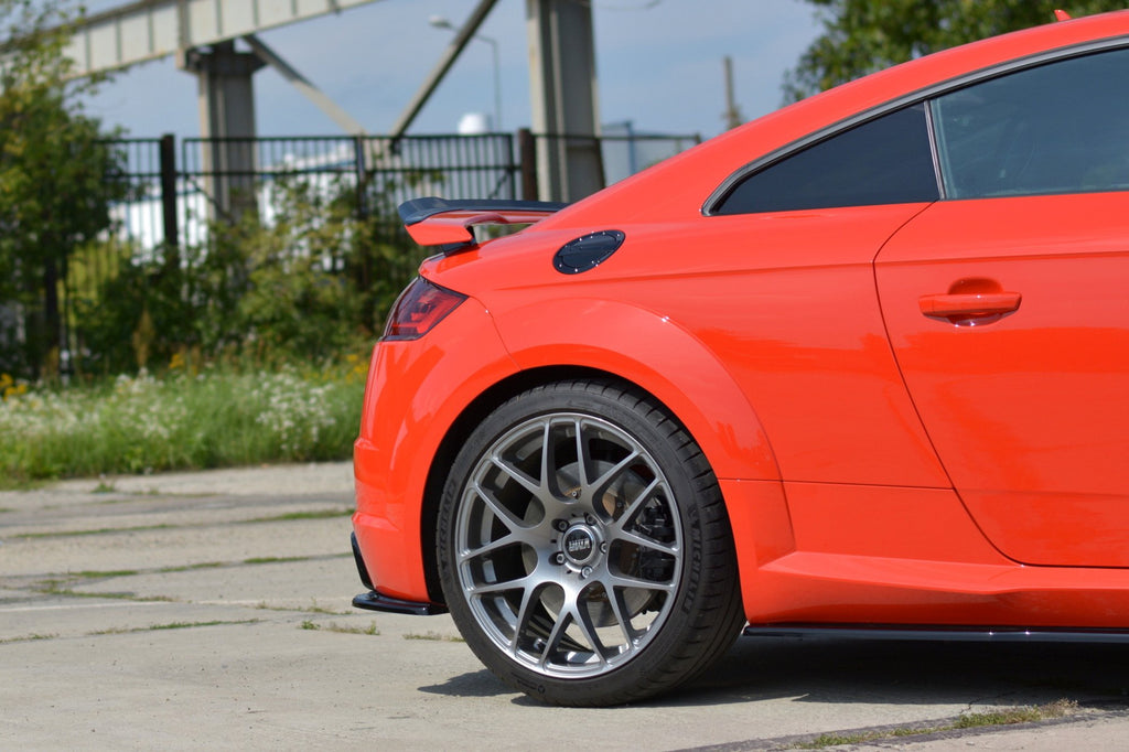 Rear side splitters audi tt rs 8s