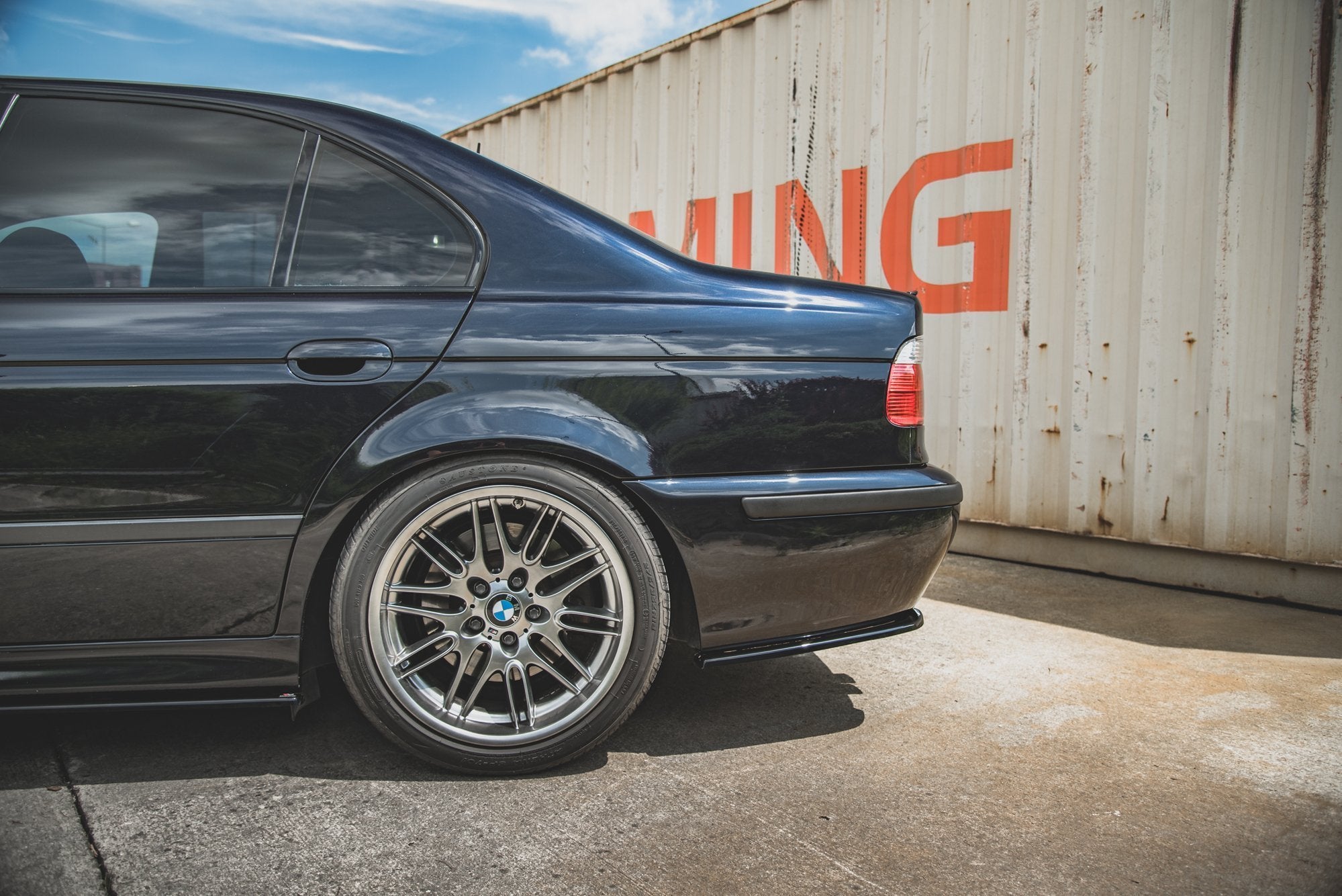 Rear Side Splitters BMW M5 / 5 M-Pack E39