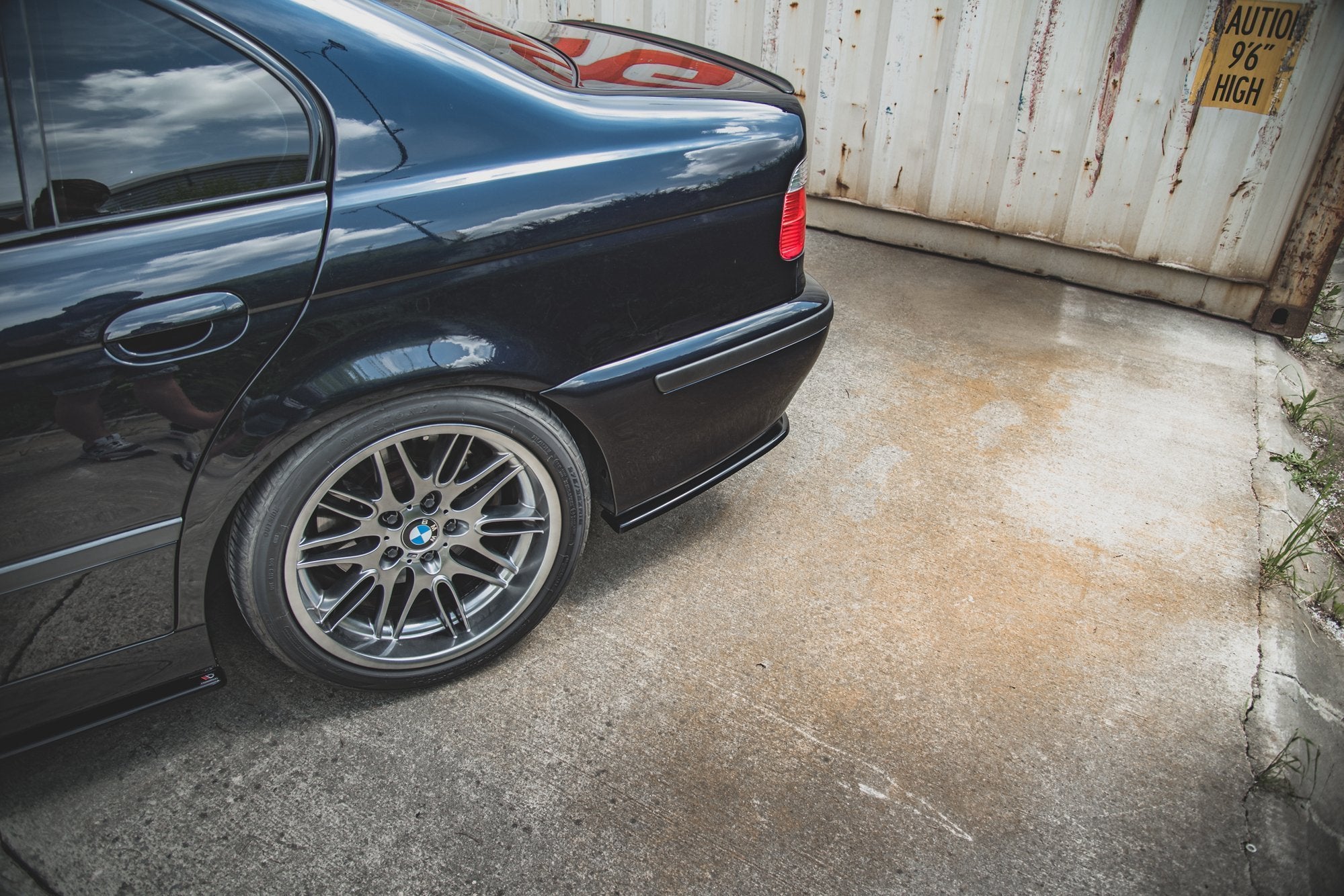 Rear Side Splitters BMW M5 / 5 M-Pack E39