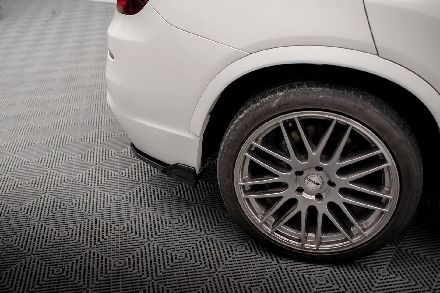 Rear side splitters bmw x3 m-pack f25