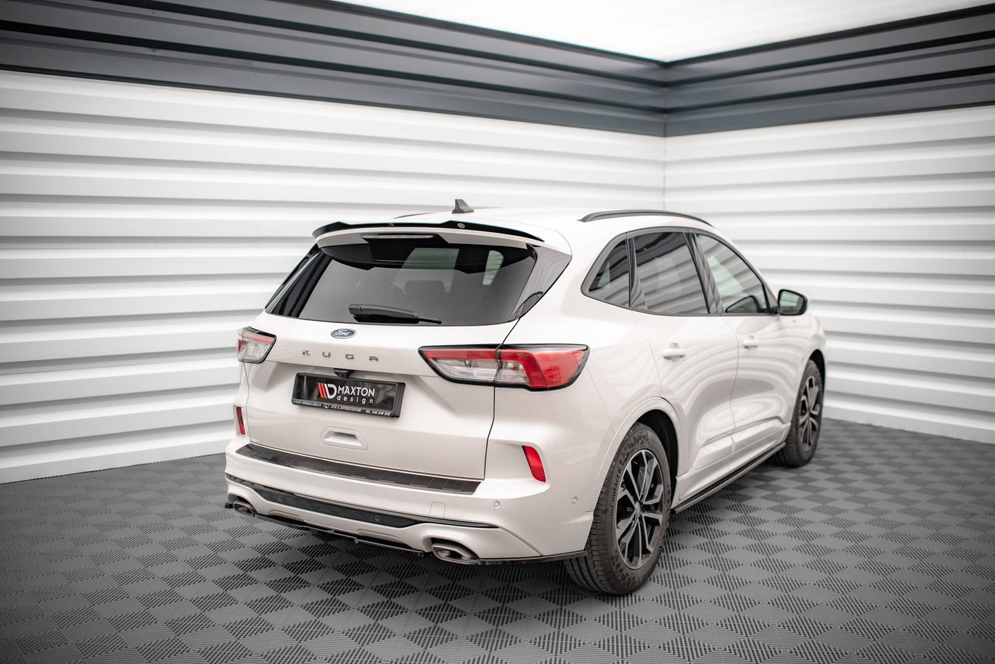 Takapuolen jakajat Ford Kuga St-Line MK3