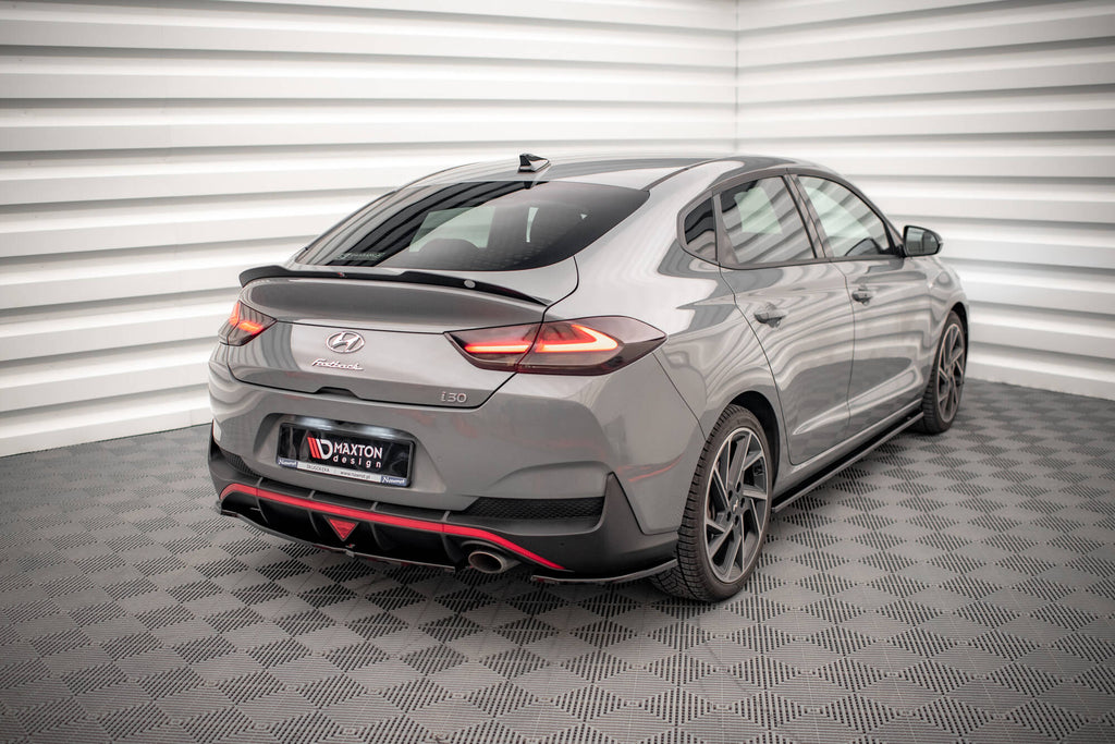 Takapuolen jakajat Hyundai I30 Fastback N-Line MK3 FaceLift