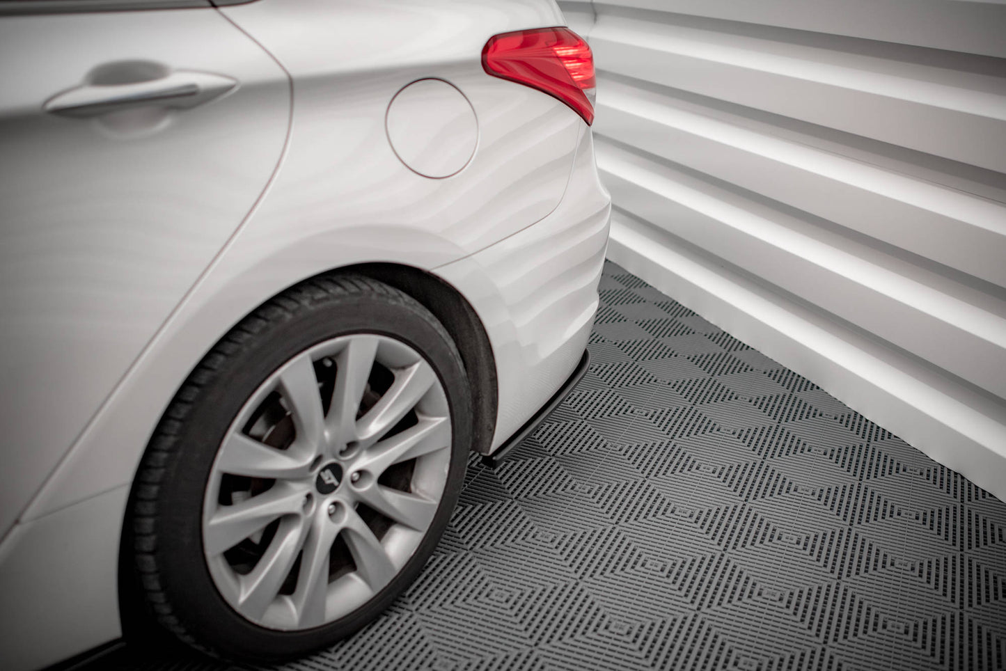 Rear side splitters hyundai i40 mk1