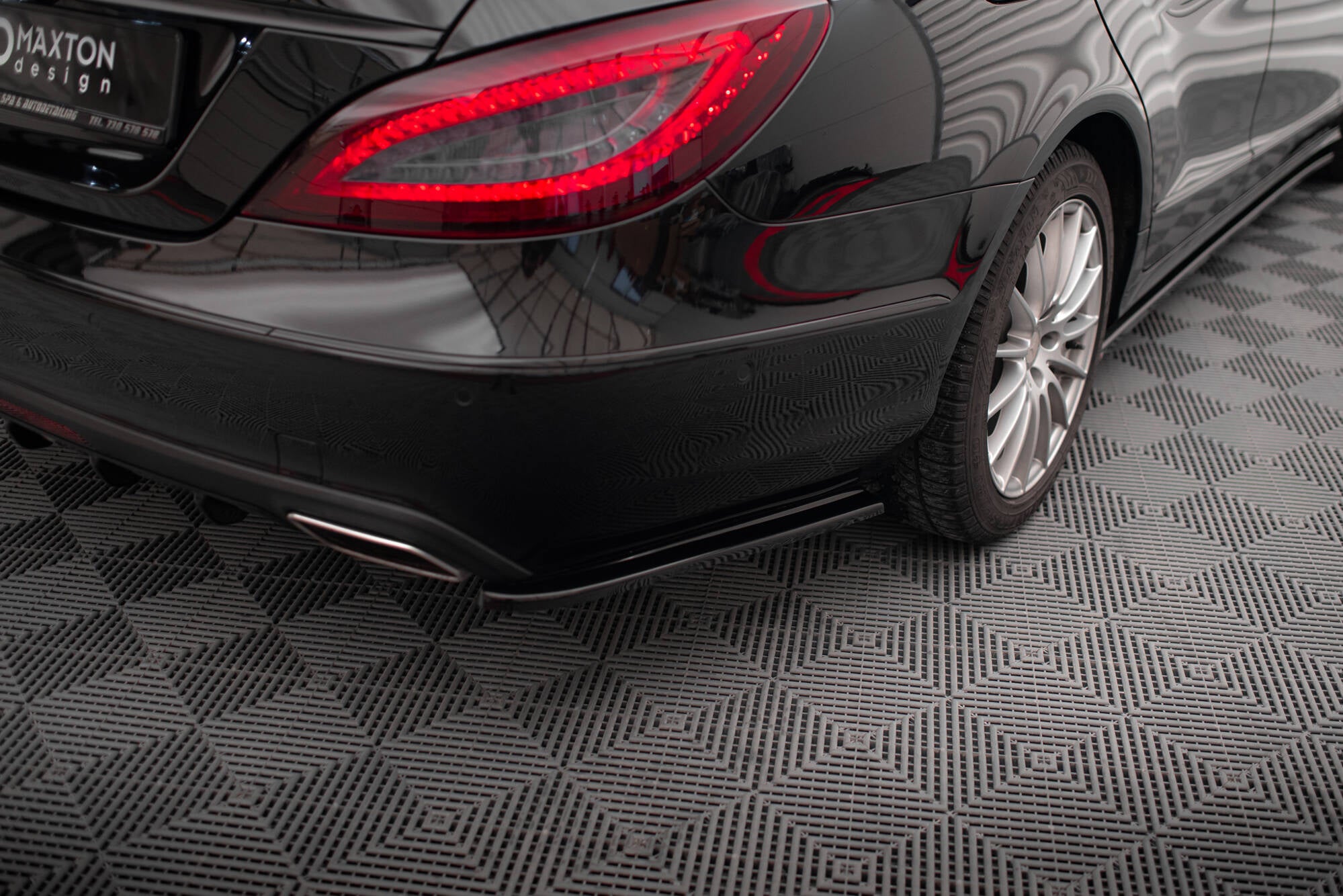 Rear side splitters mercedes-benz cls c218