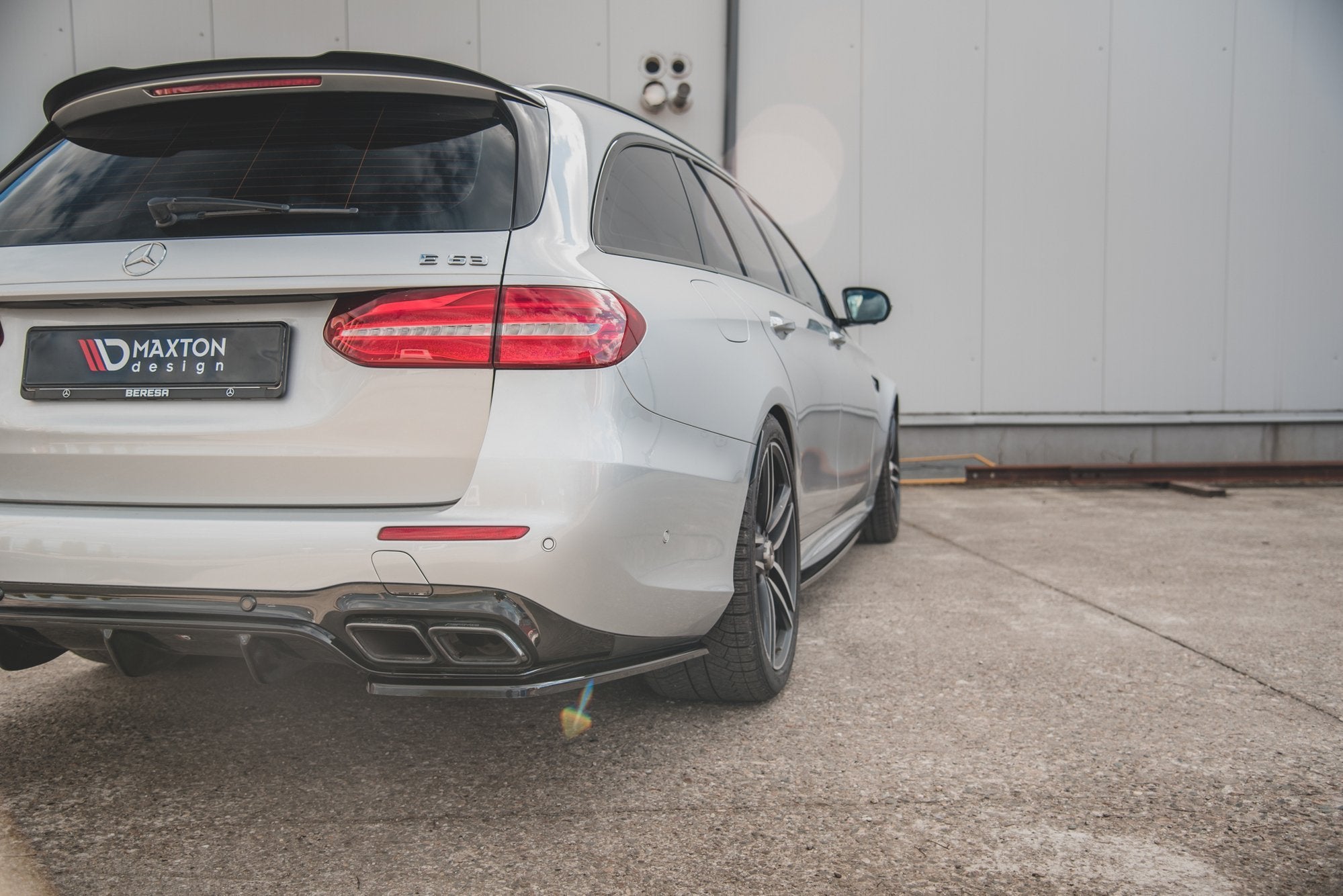 Bagsiden Splitters Mercedes-Benz E63 AMG Estate S213