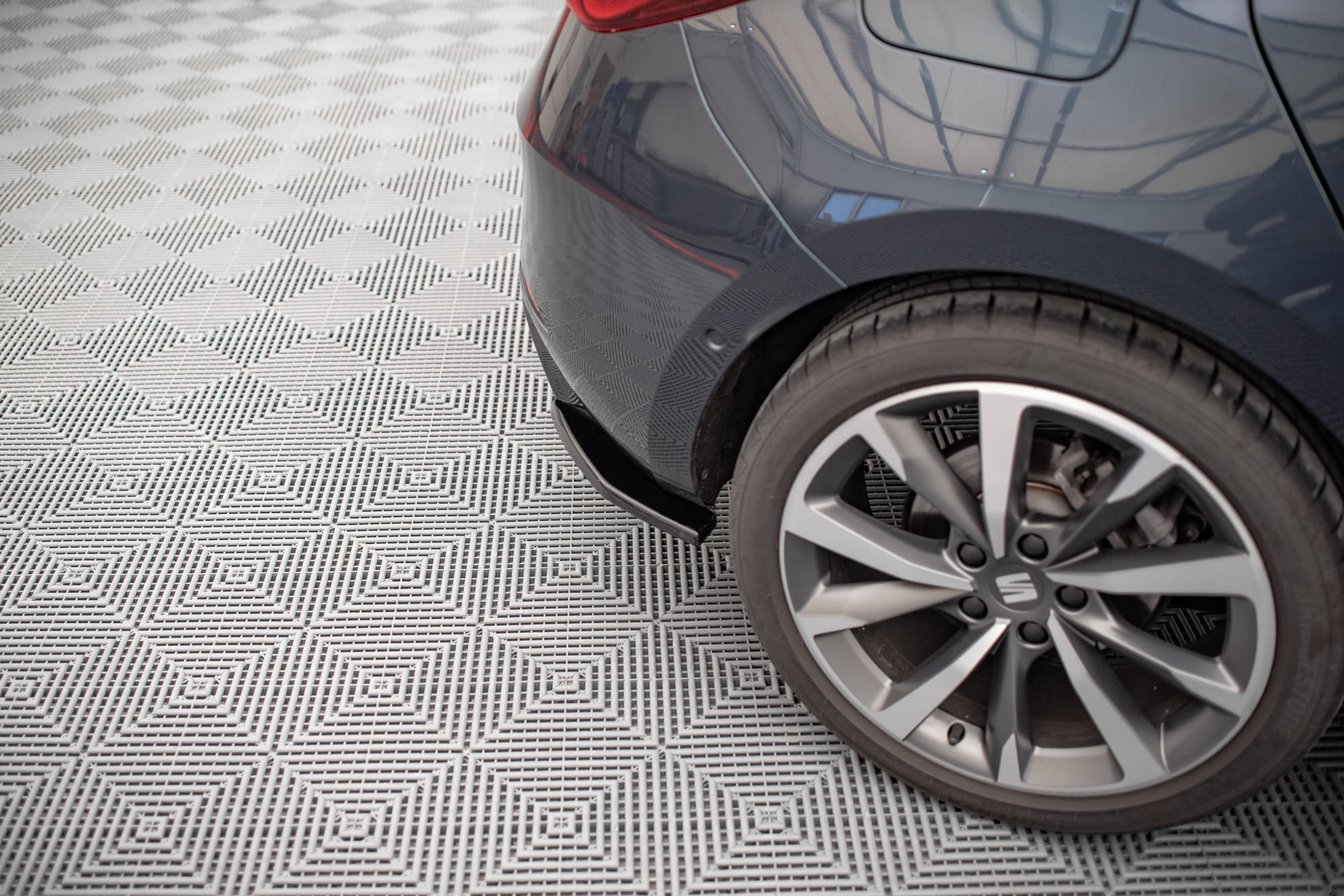 Takapuolen jakajat istuin Leon Fr Hatchback Mk4