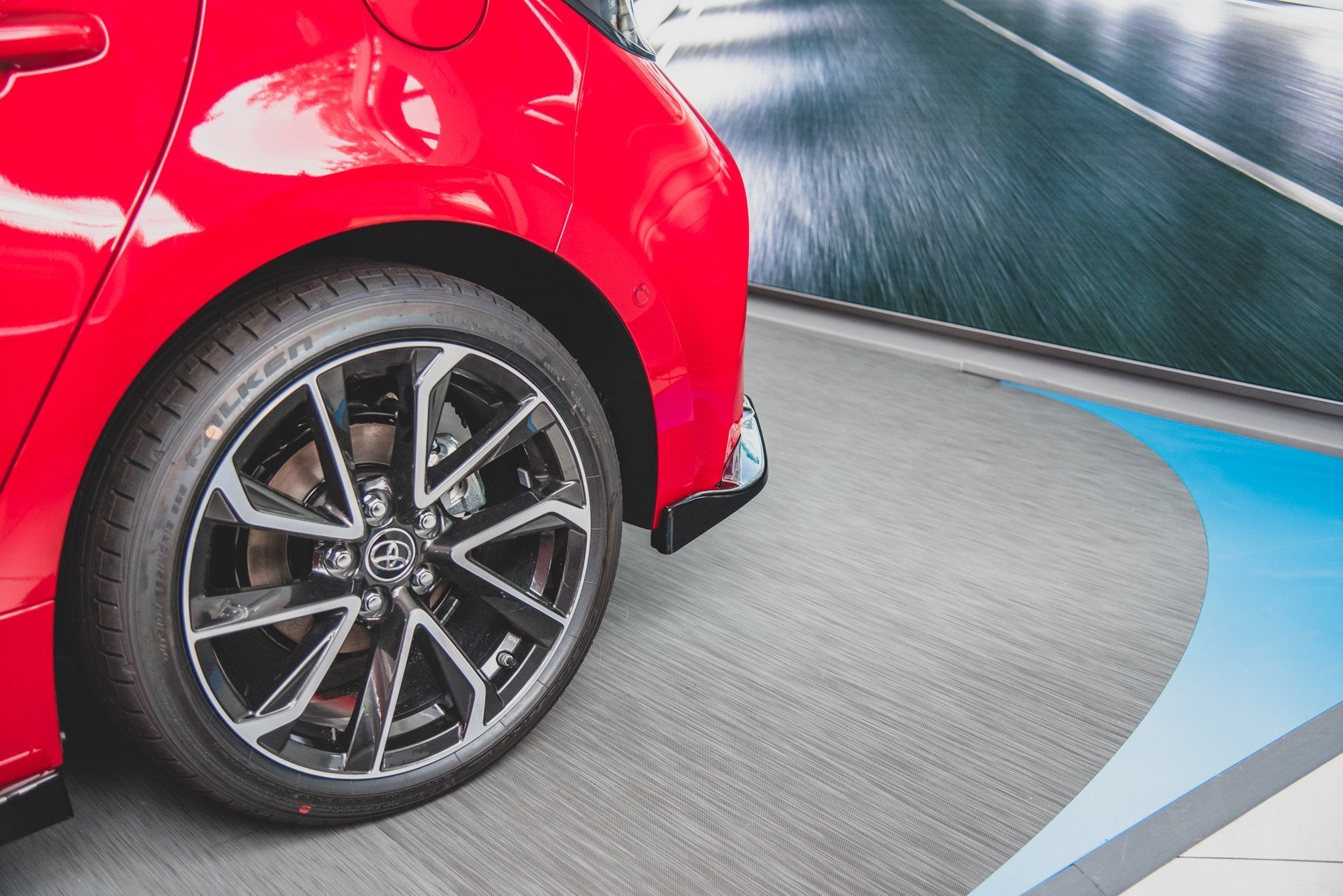 Rear side splitters toyota corolla xii hatchback