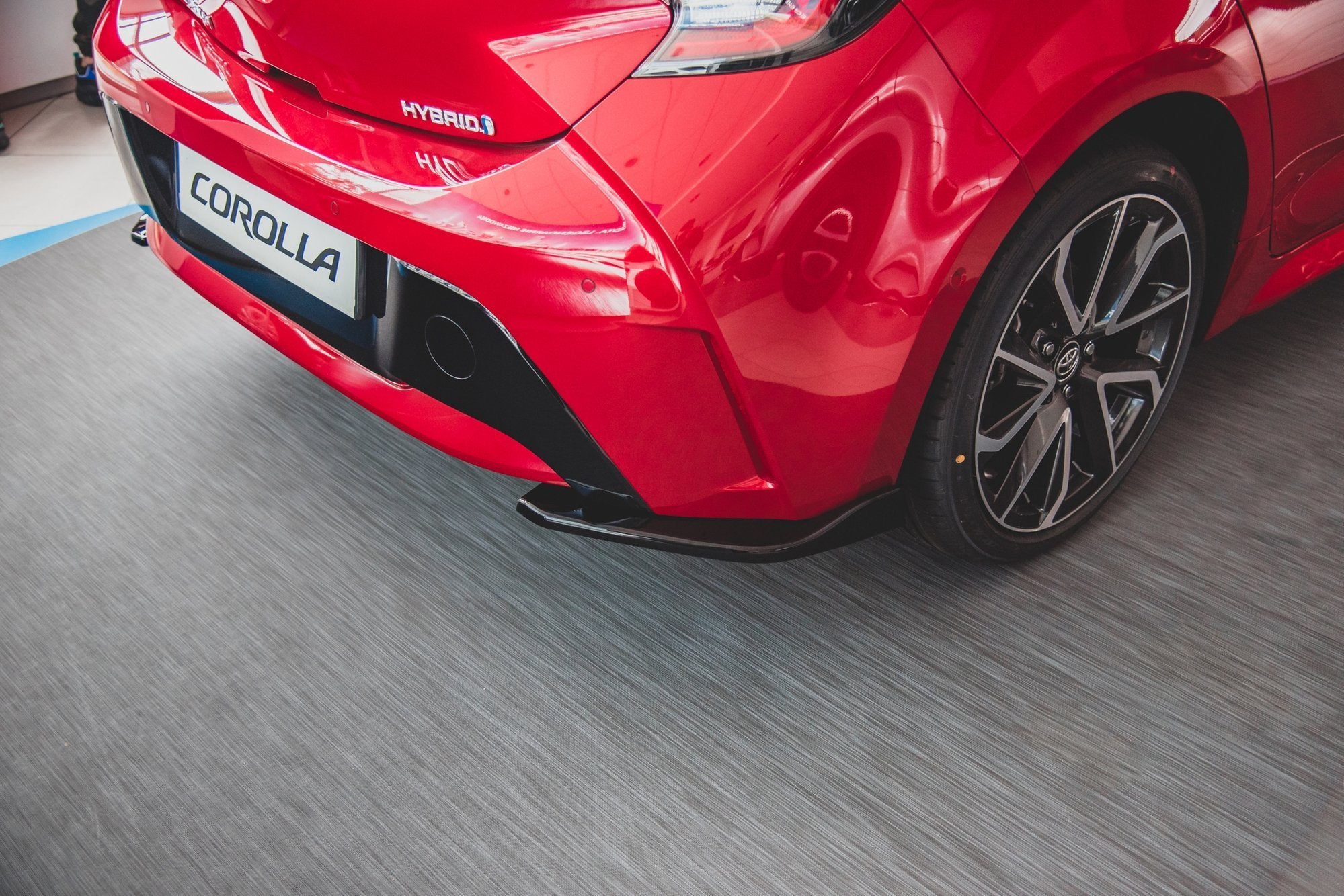 Rear side splitters toyota corolla xii hatchback