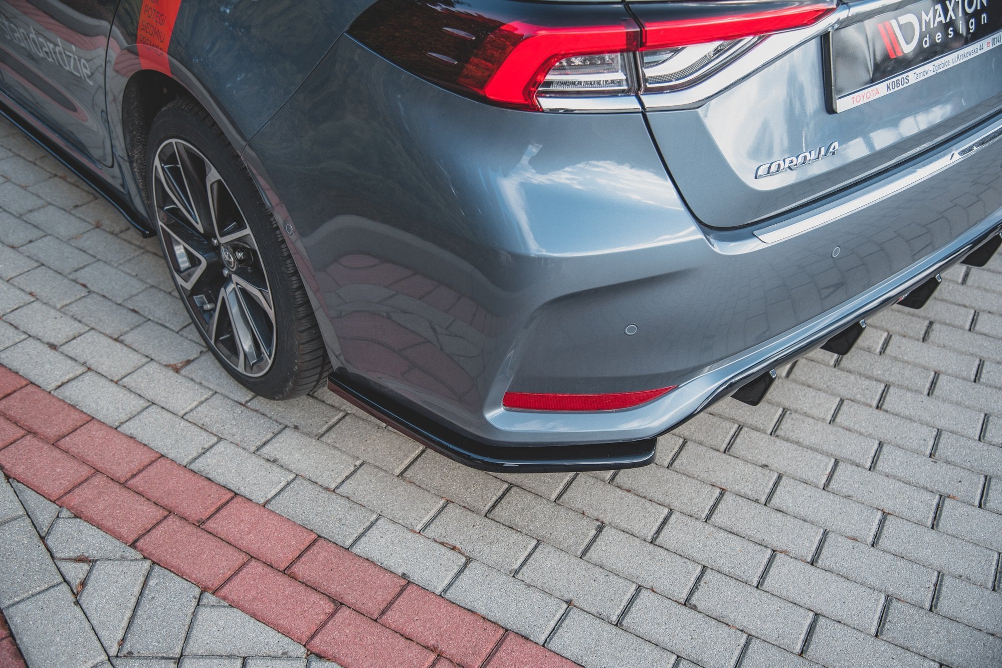 Takaosan jakajat Toyota corolla xii