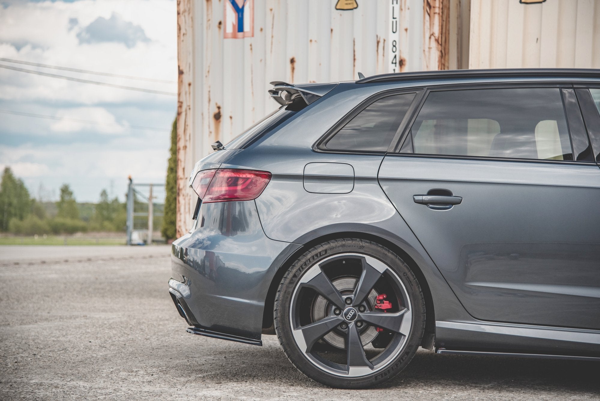 Takapuolen jakajat v.1 Audi RS3 8V Sportback