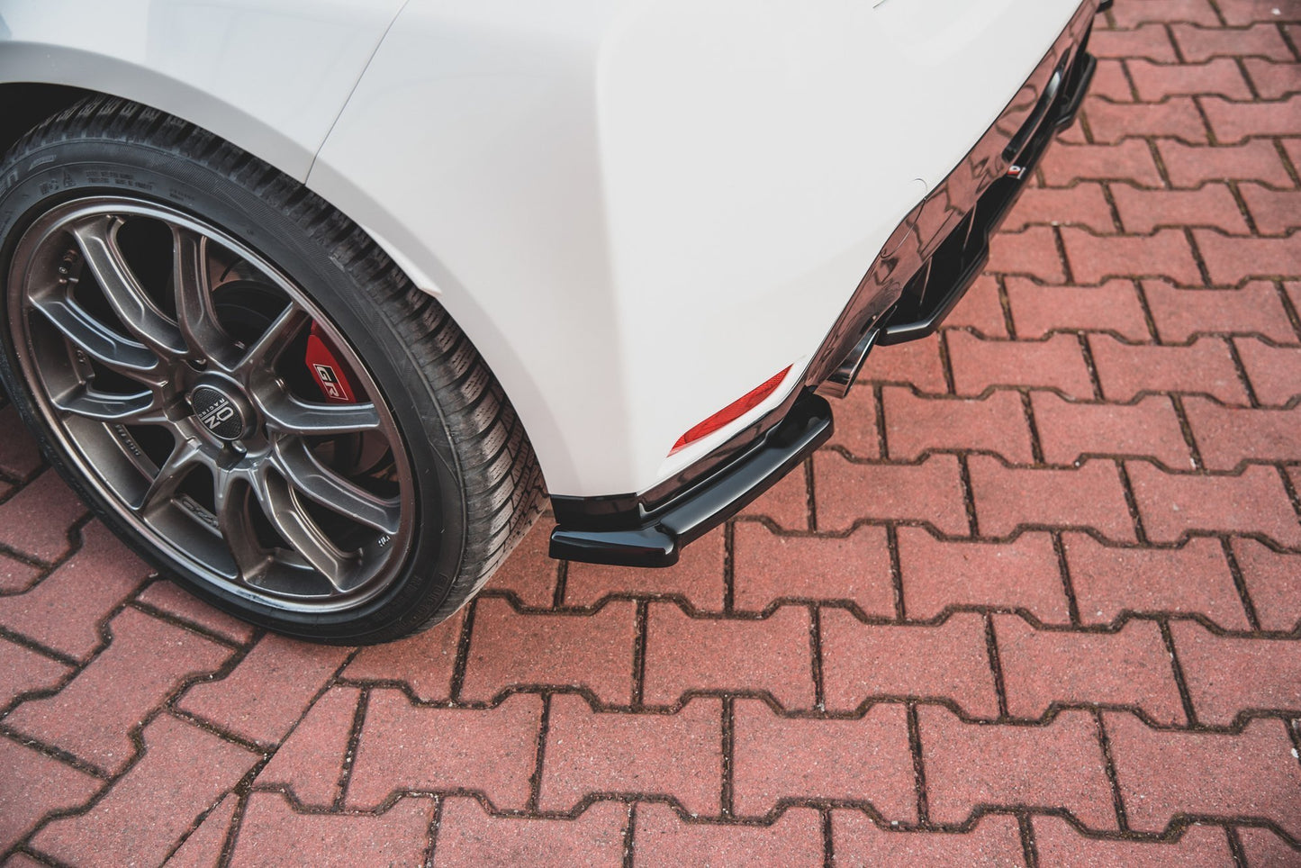 Rear side splitters v.1 toyota gr yaris mk4
