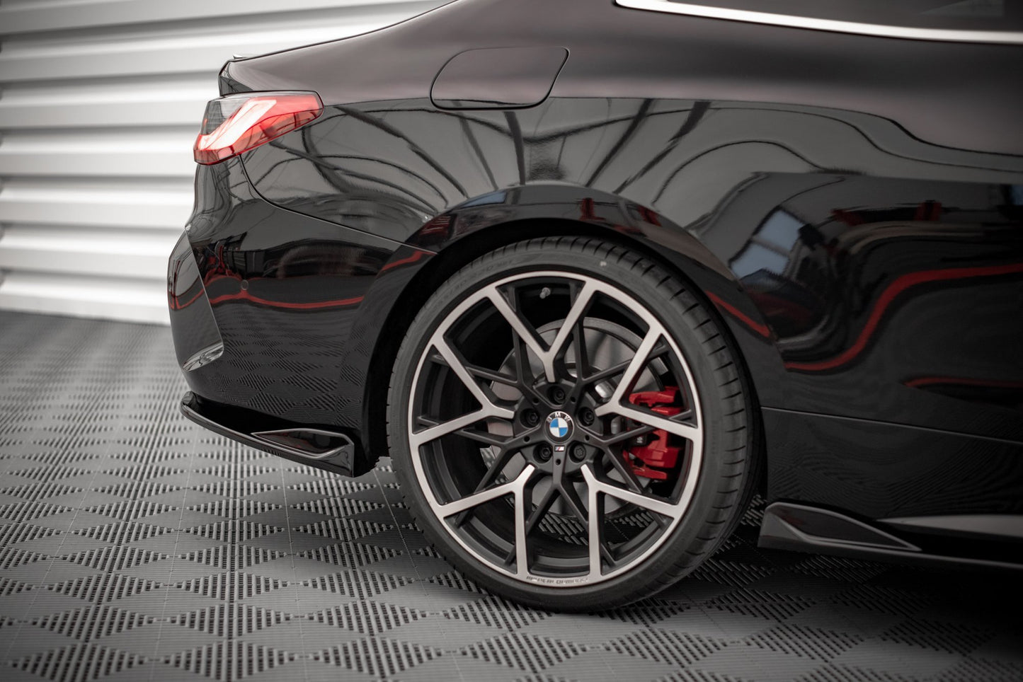 Rear side splitters v.2 bmw 4 m-pack g22 / g23 / g22 facelift / g23 facelift