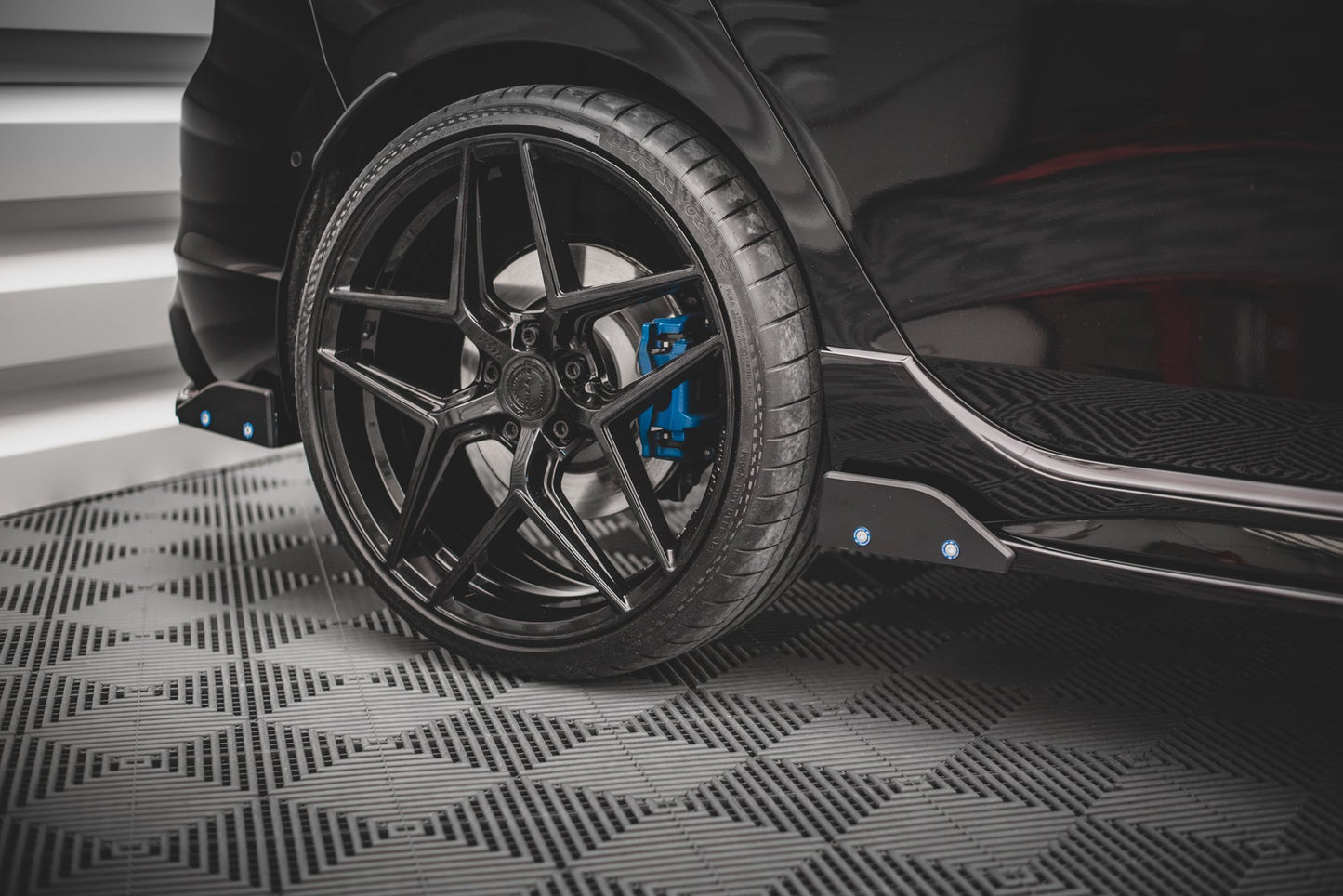 Rear side splitters v.2 + flaps volkswagen golf r mk8