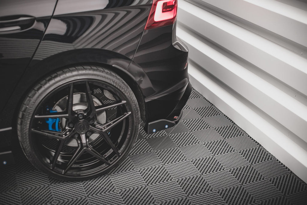 Takapuolen jakajat V.2 + FLAPS Volkswagen Golf R MK8