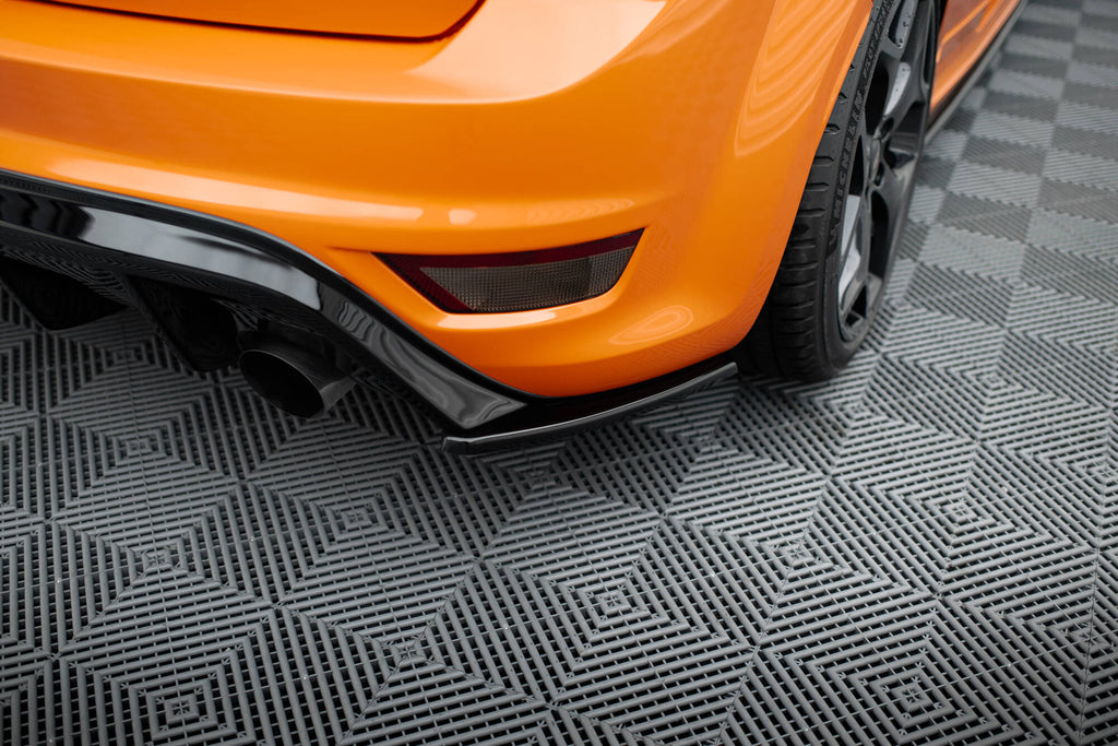 Bagsiden Splitters v.2 Ford Focus St Mk2 FL