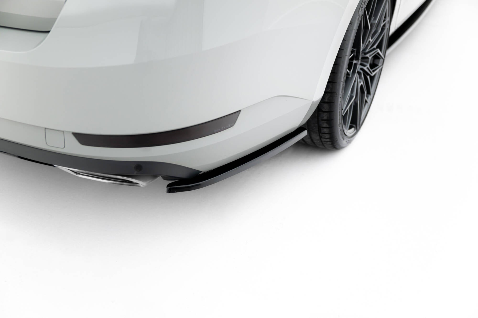 Rear side splitters v.2 skoda superb liftback / combi mk3