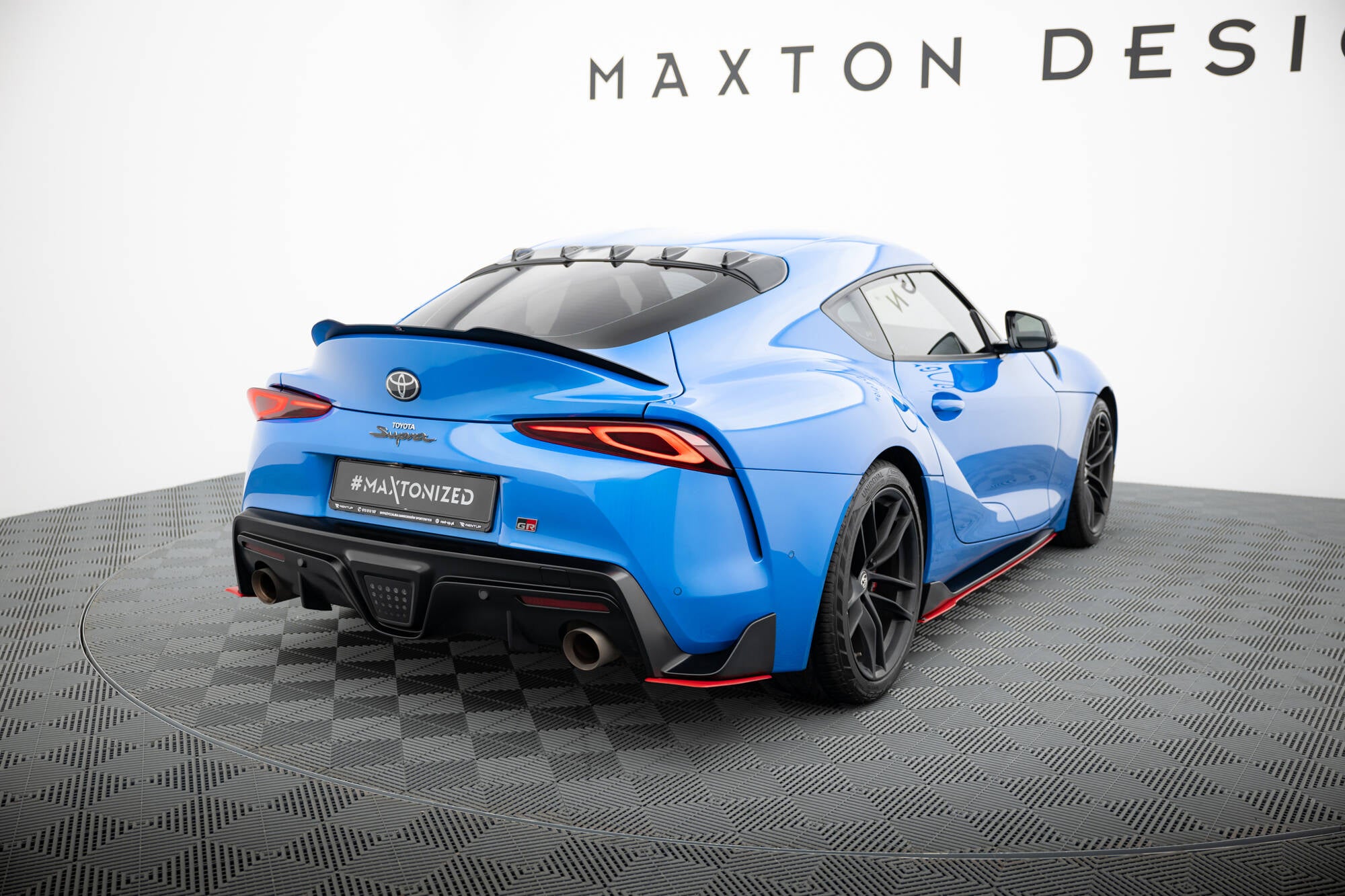Takapuolen jakajat v.2 Toyota supra mk5