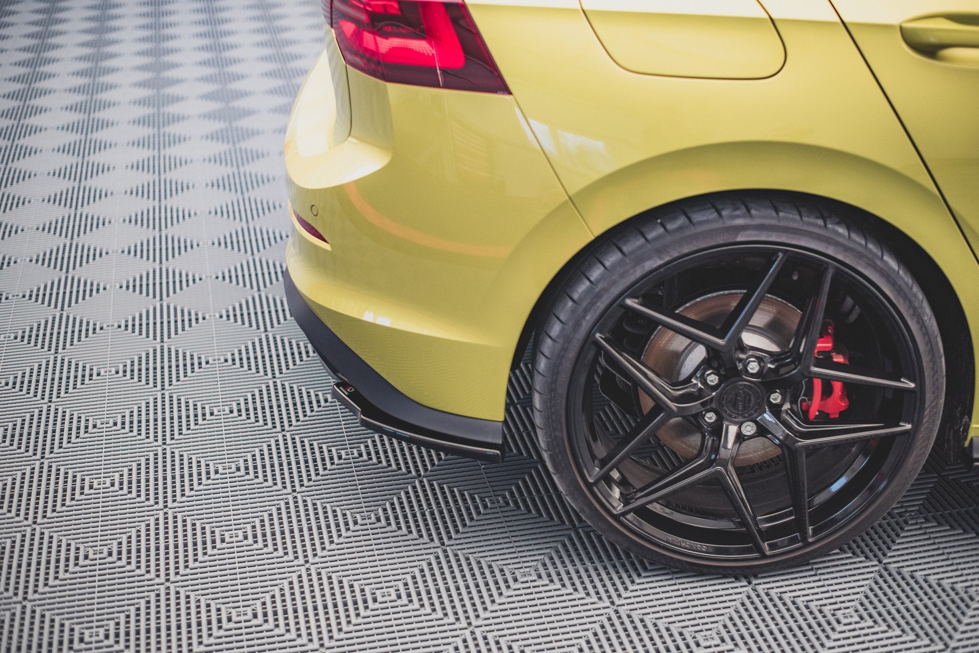 Rear side splitters v.2 volkswagen golf gti clubsport mk8