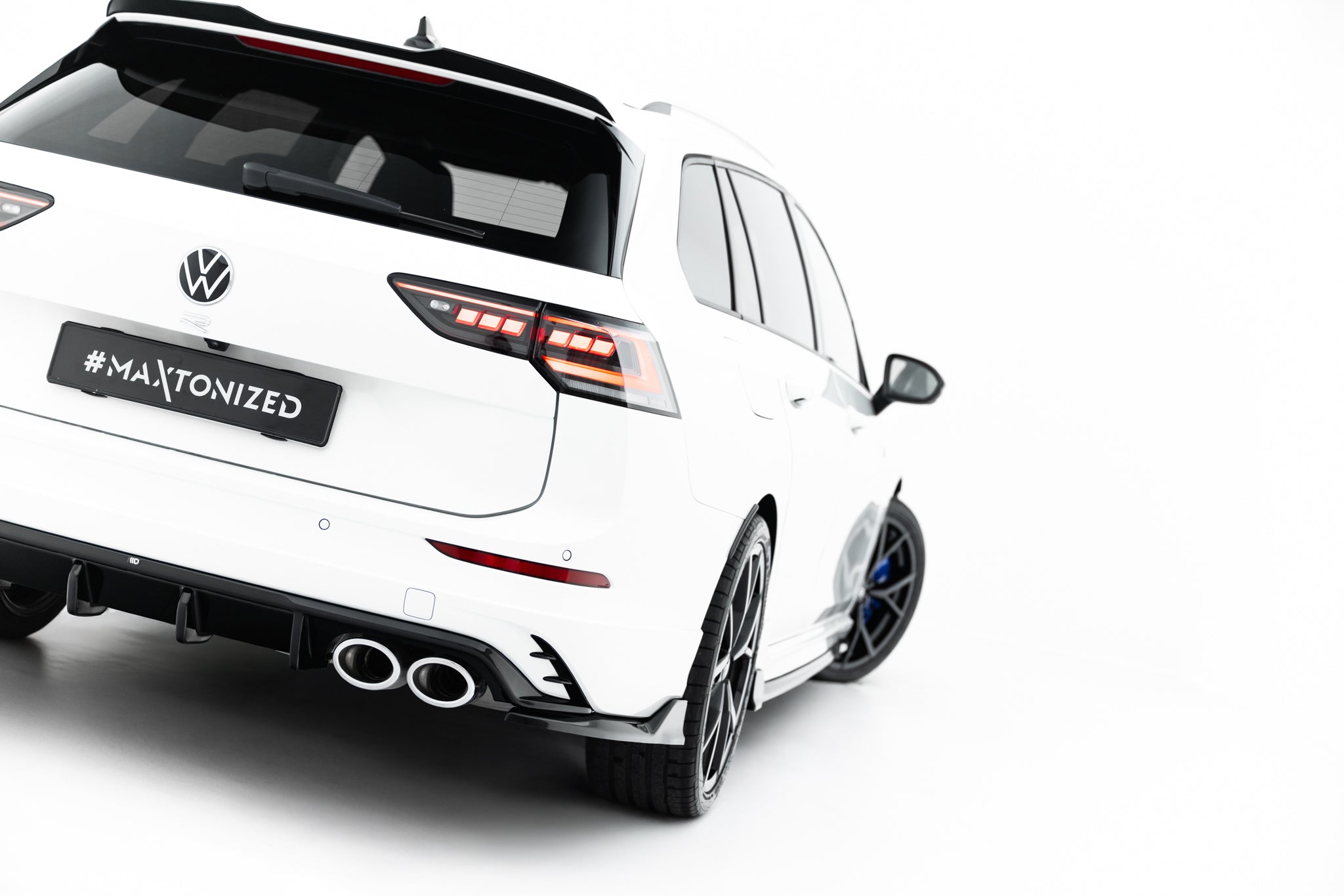 Takasivusplitterit v.2 Volkswagen Golf R Variant mk8 / mk8 facelift