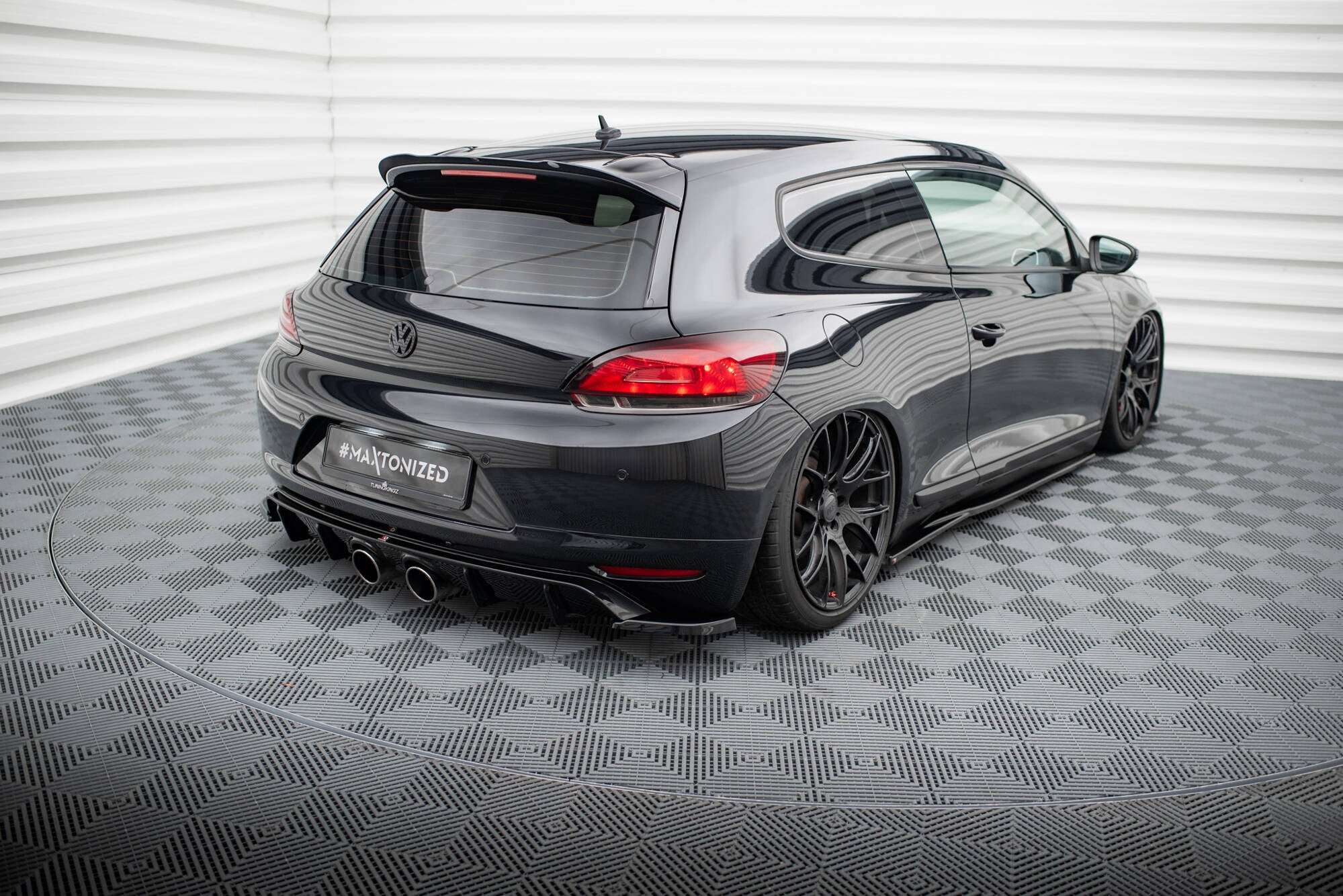 Takapuolen jakajat v.2 Volkswagen Scirocco MK3