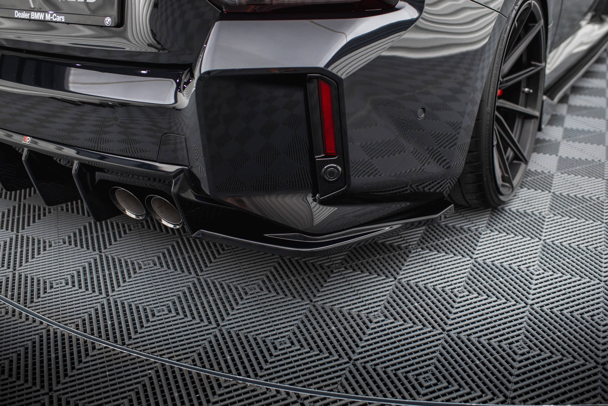 Takapuolen jakajat v.3 (takaosan valance v.1) BMW M2 G87