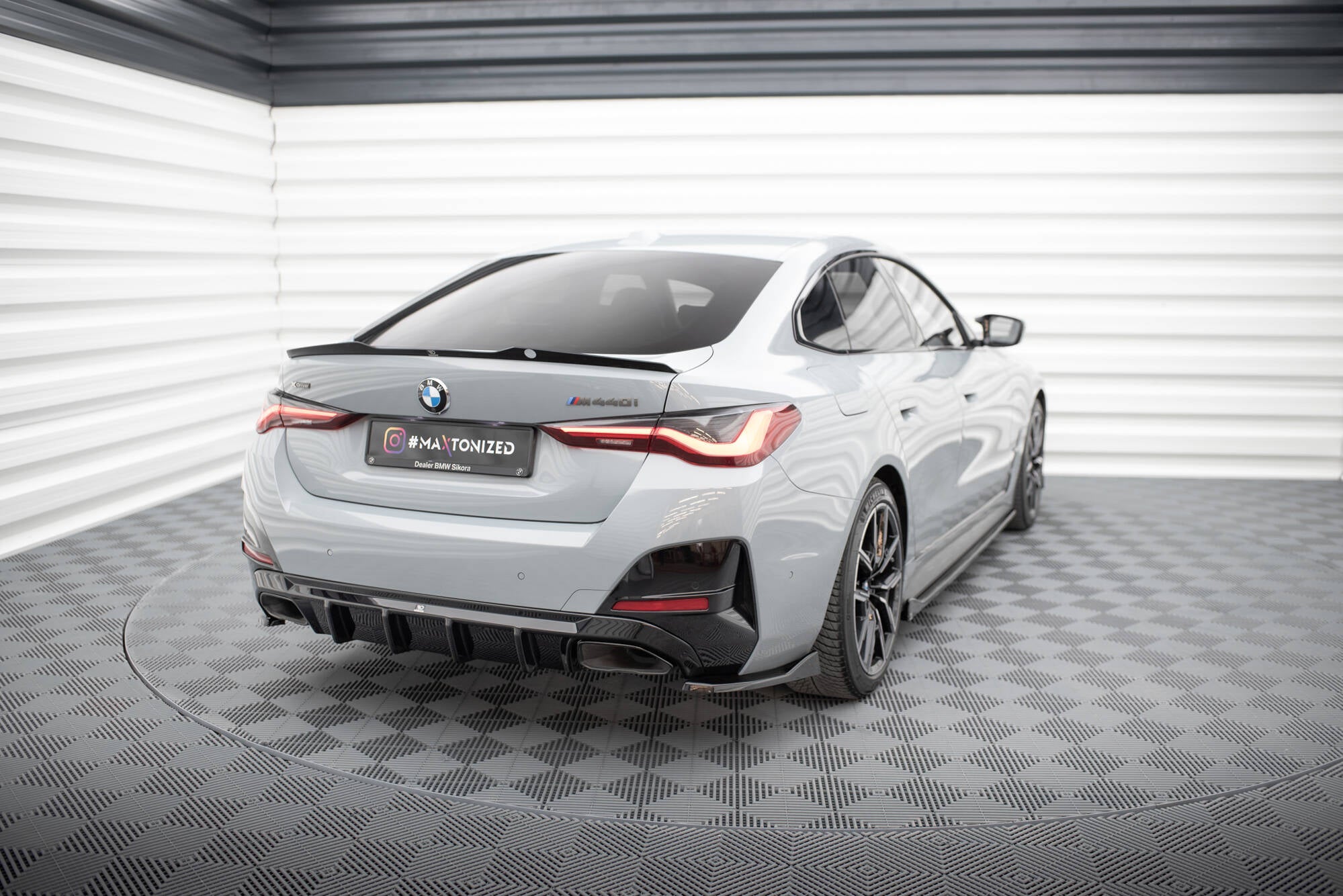 Takapuolen jakajat v.4 BMW M440I Gran Coupe G26