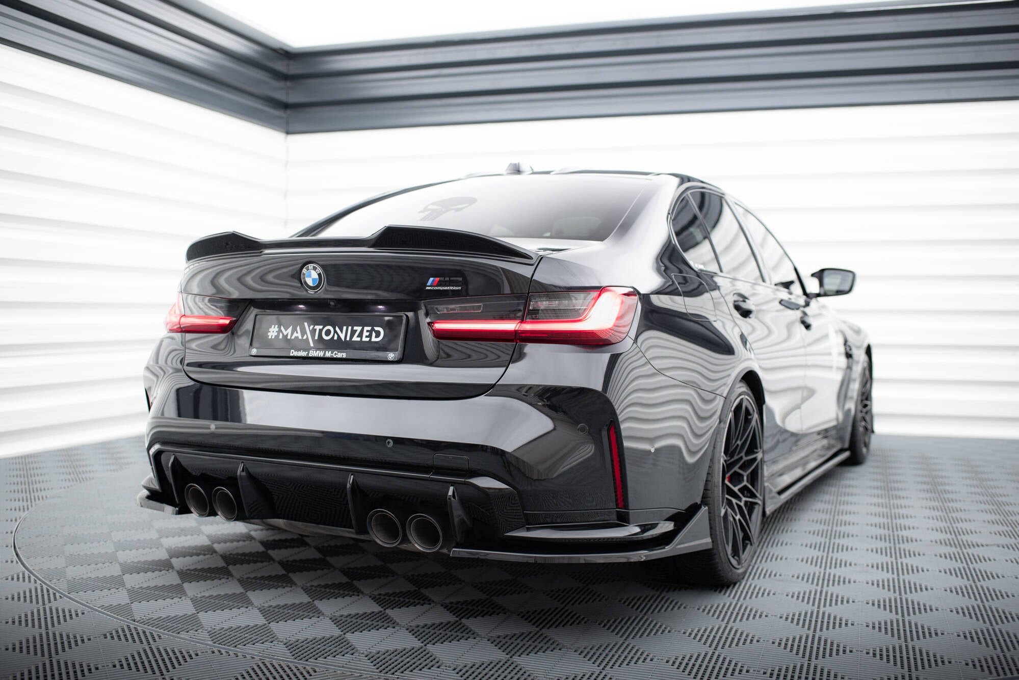 Takapuolen jakajat v.4 CSL Look BMW M3 sitten / Touring G80 / G81