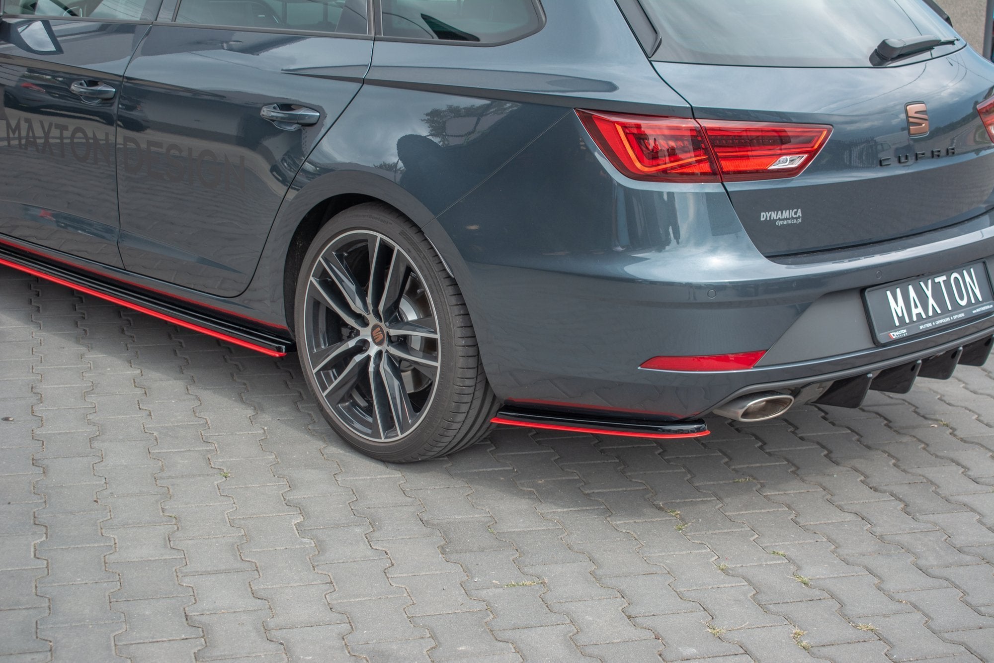 Takapuolen jakajat v.4 istuin Leon Cupra MK3 FL Sports -matkailijat