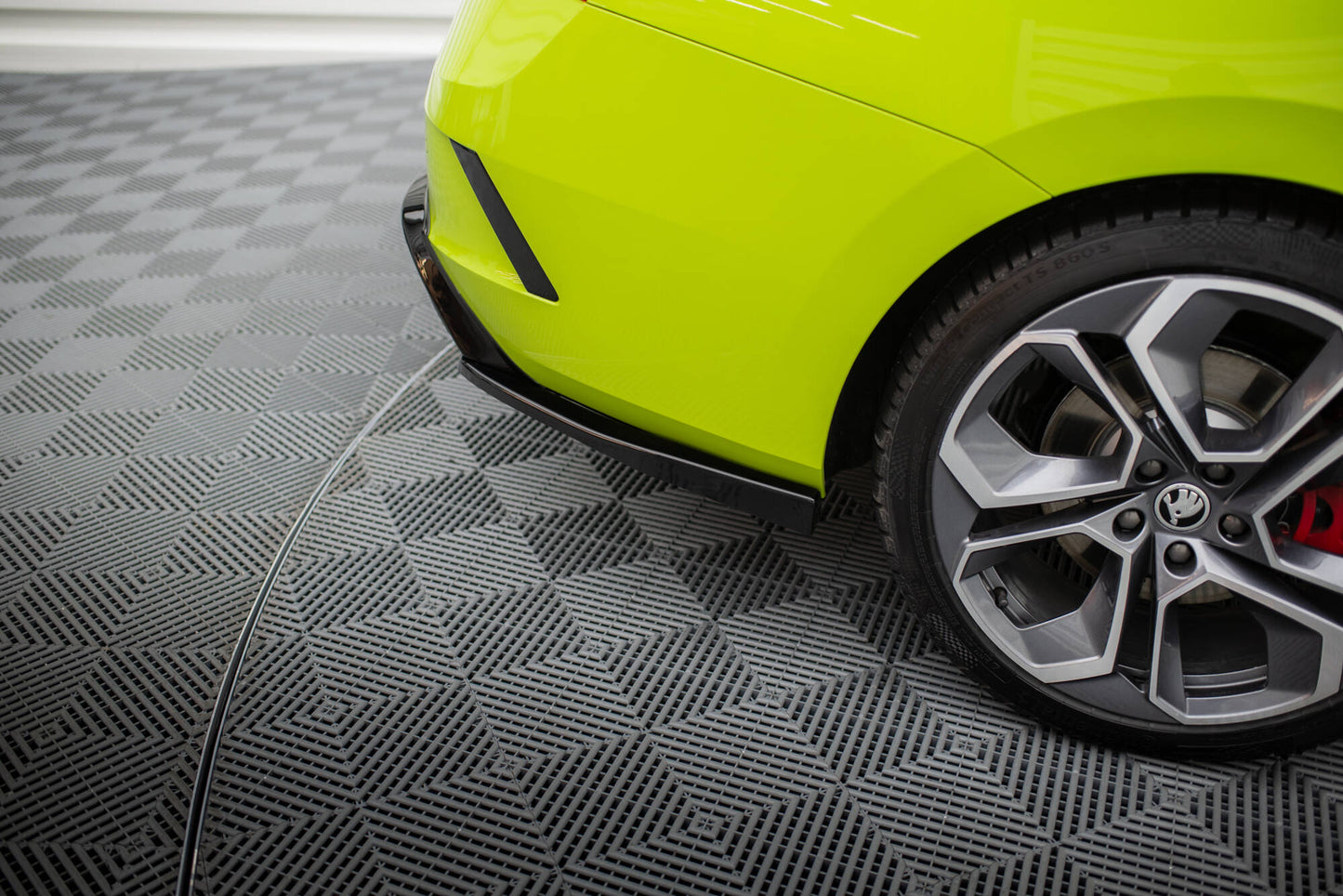 Rear side splitters v.4 Skoda Octavia Rs MK4