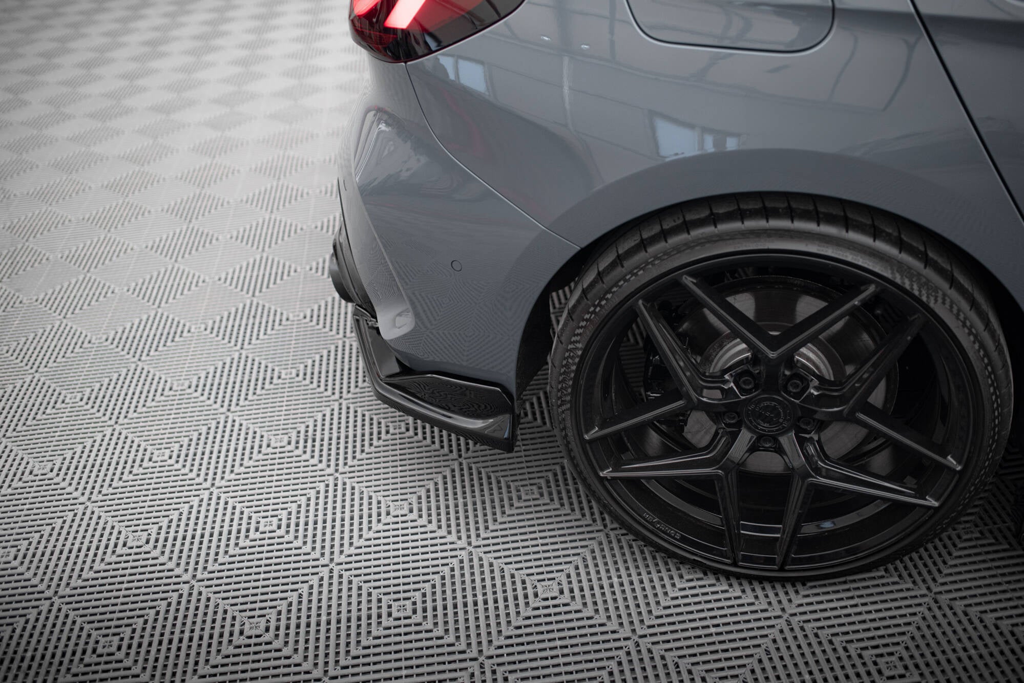 Bagsiden Splitters v.4 til BMW 1 F40 M-Pack/ M135i