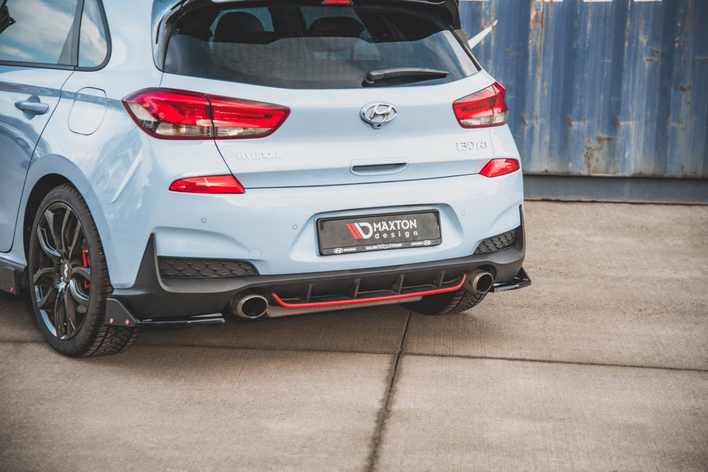 Takapuolen jakajat V.6 + Flaps Hyundai I30 N MK3 -viistoperä