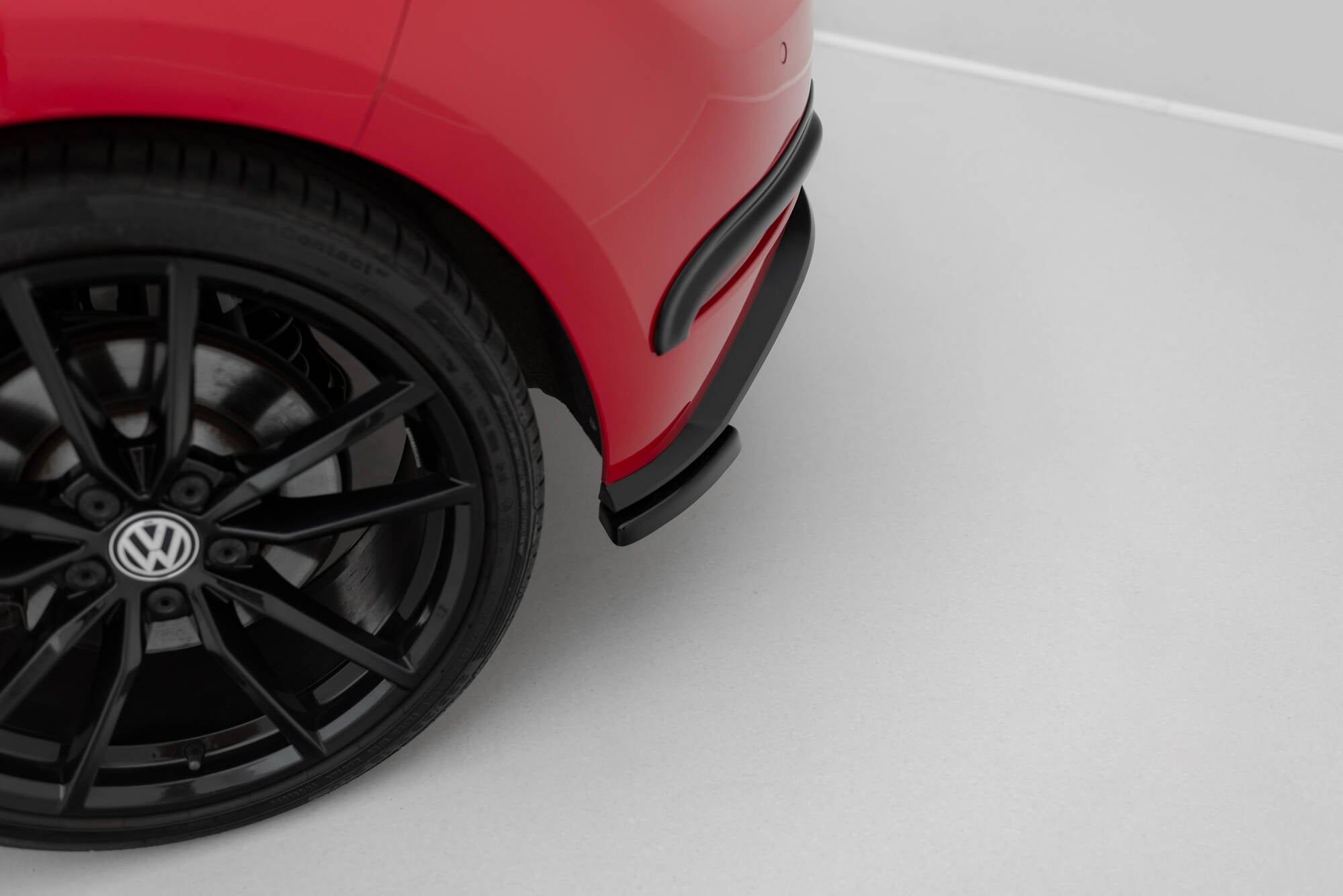 Takapuolen jakajat Volkswagen Golf Hatchback R / R-Line MK7 Facelift